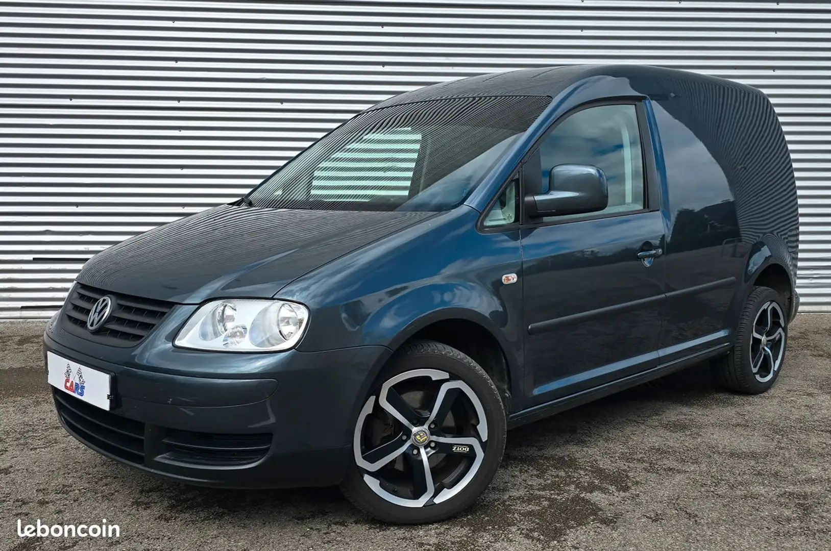 Volkswagen Caddy 1.9 TDI 105cv 1ère Main Gris - 1