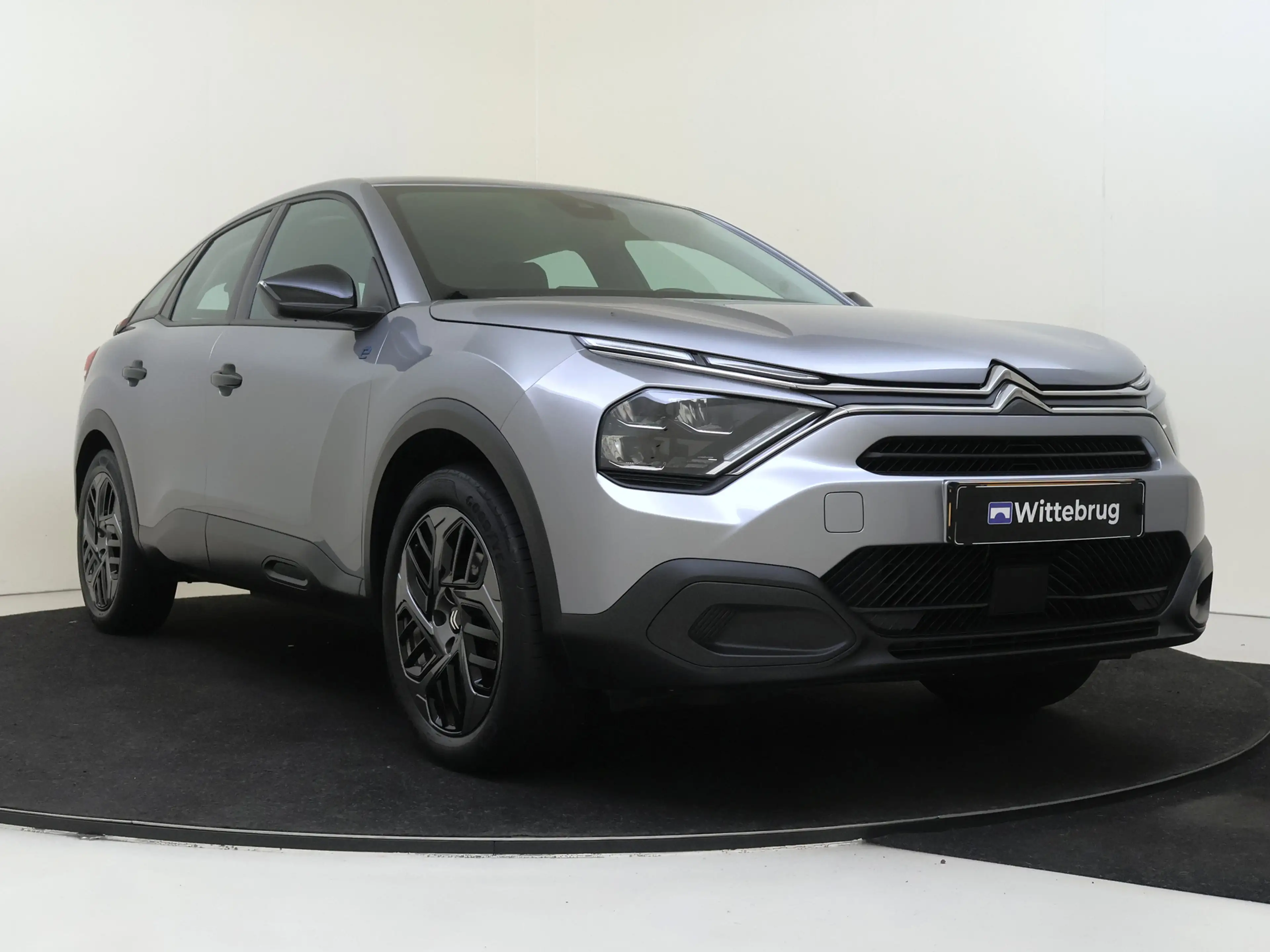 Citroen E-C4 Electric You 50 kWh — photo 3