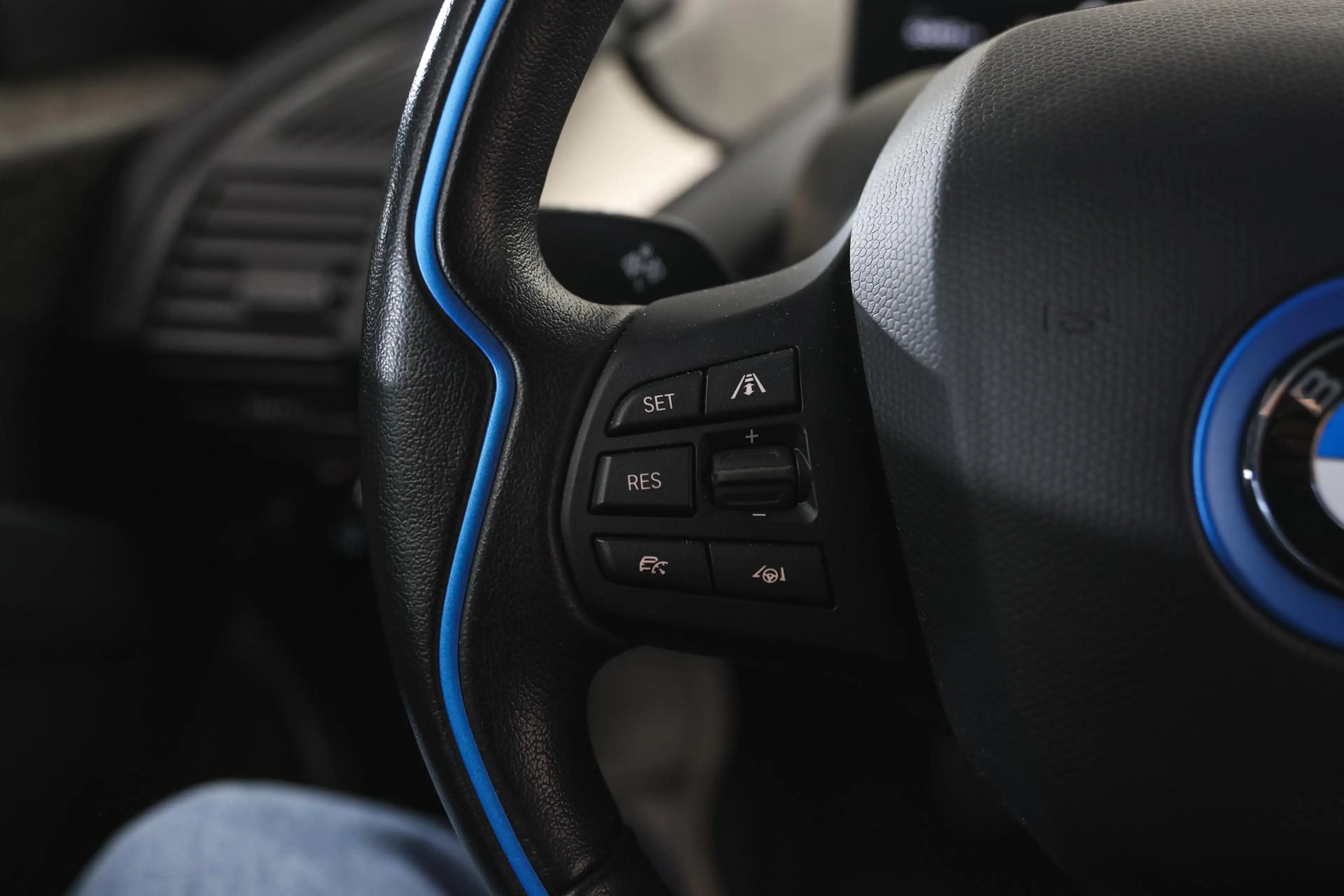 BMW i3 Executive / Achteruitrijcamera / Driving Assistant — photo 10