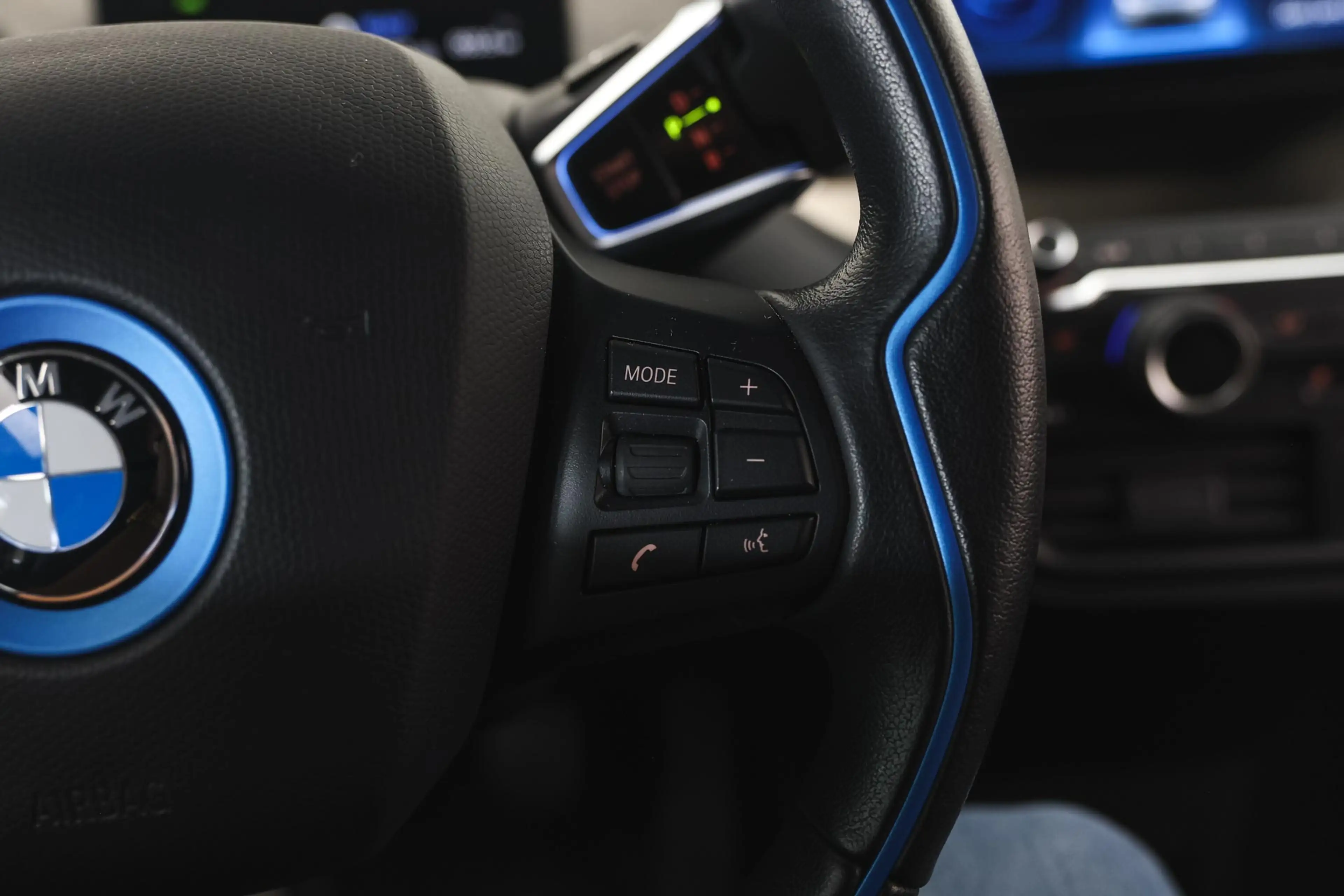 BMW i3 Executive / Achteruitrijcamera / Driving Assistant — photo 11