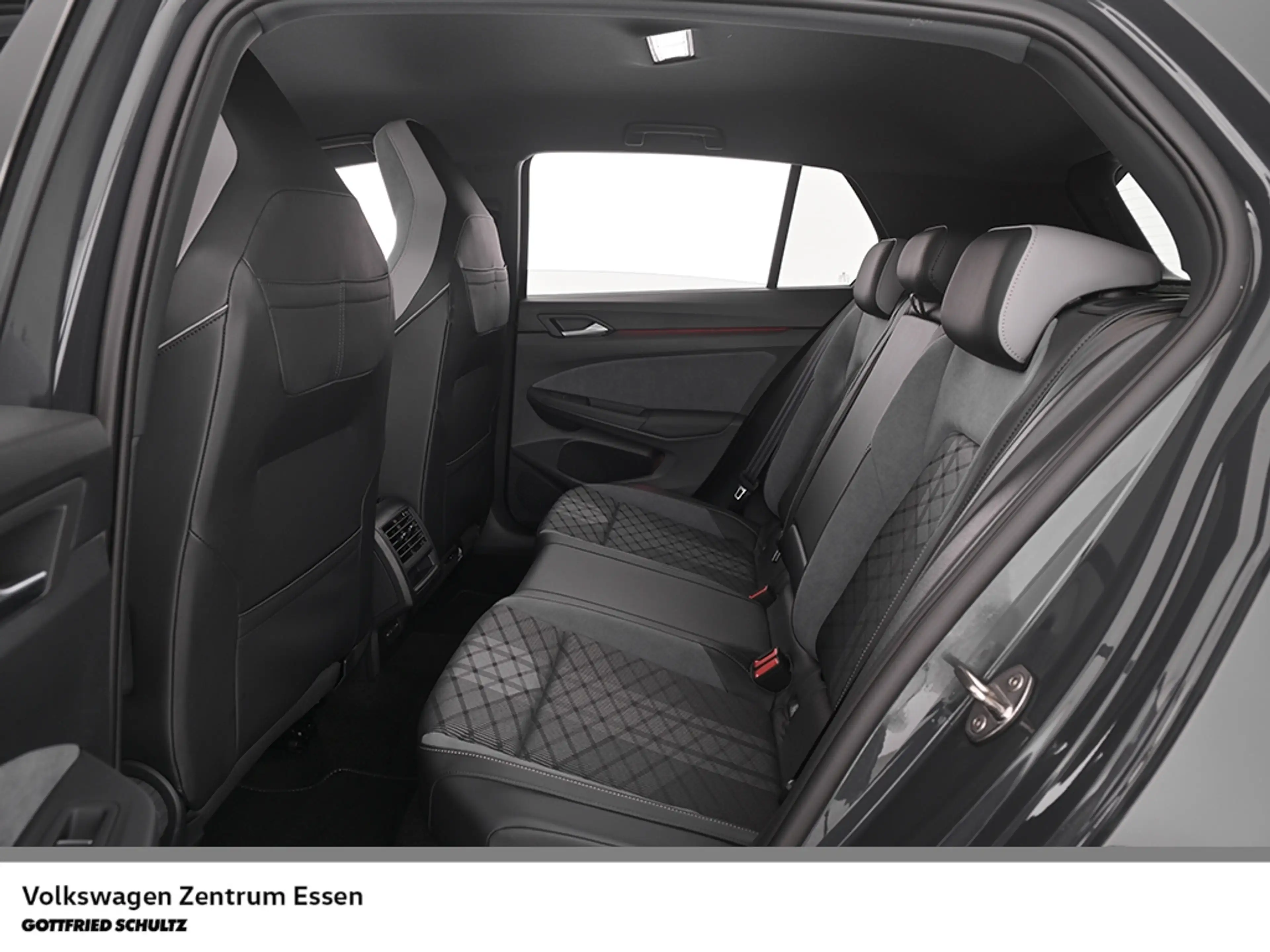Volkswagen Golf R -Line eTSI DSG Rückfahrkamera SHZ — photo 12
