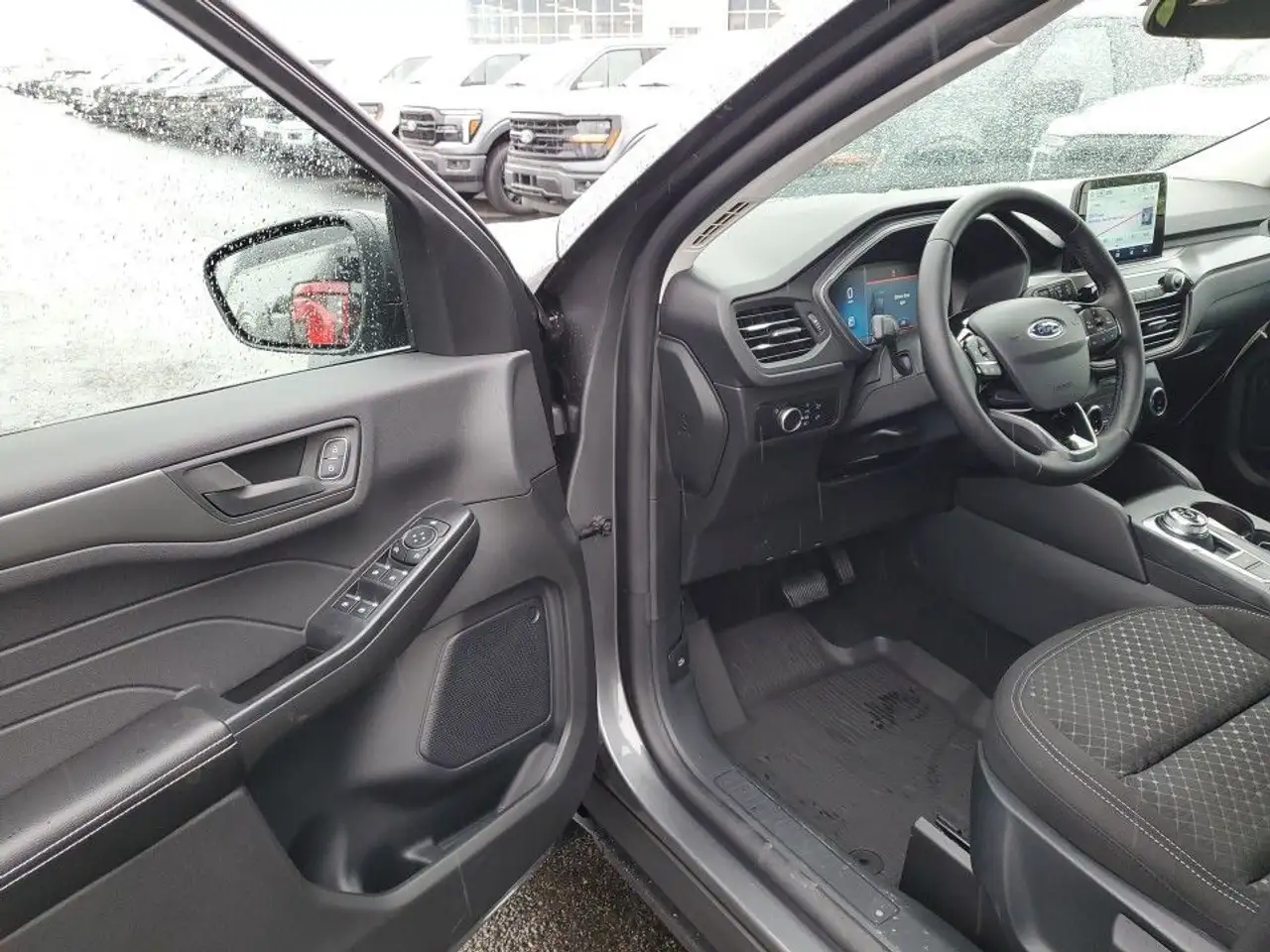 Ford Escape снимка Ford Escape