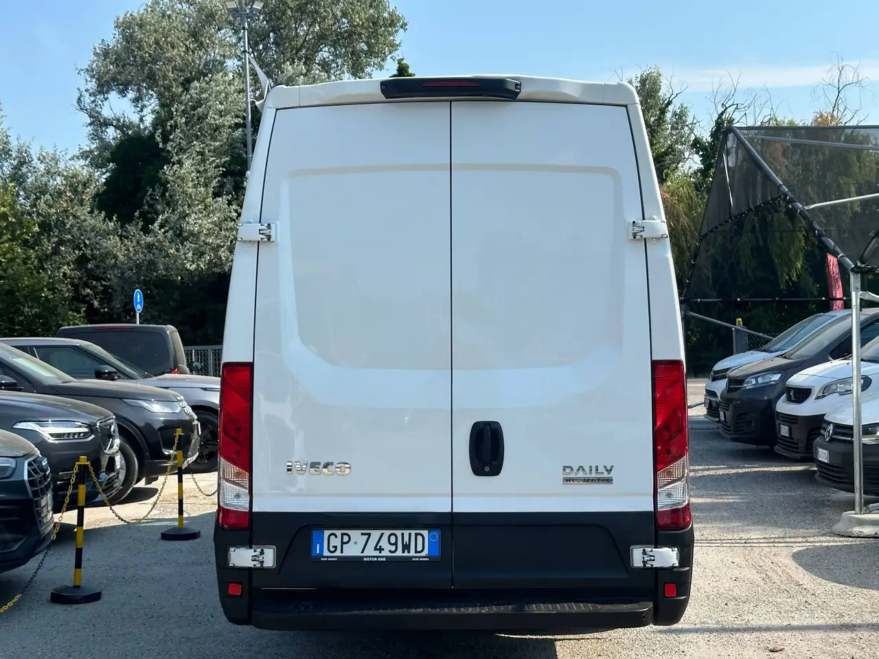 Iveco Daily 2021 — фото 11