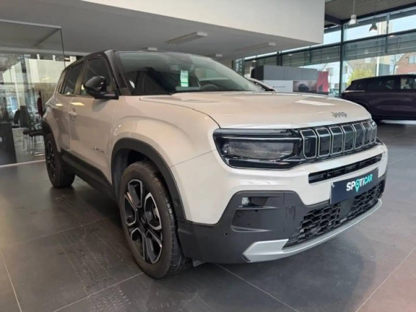 Jeep Avenger 1 1.2 e-Hybrid Summit Grau - 1