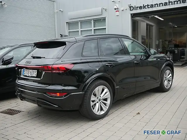 Audi Q6 E-Tron view 3