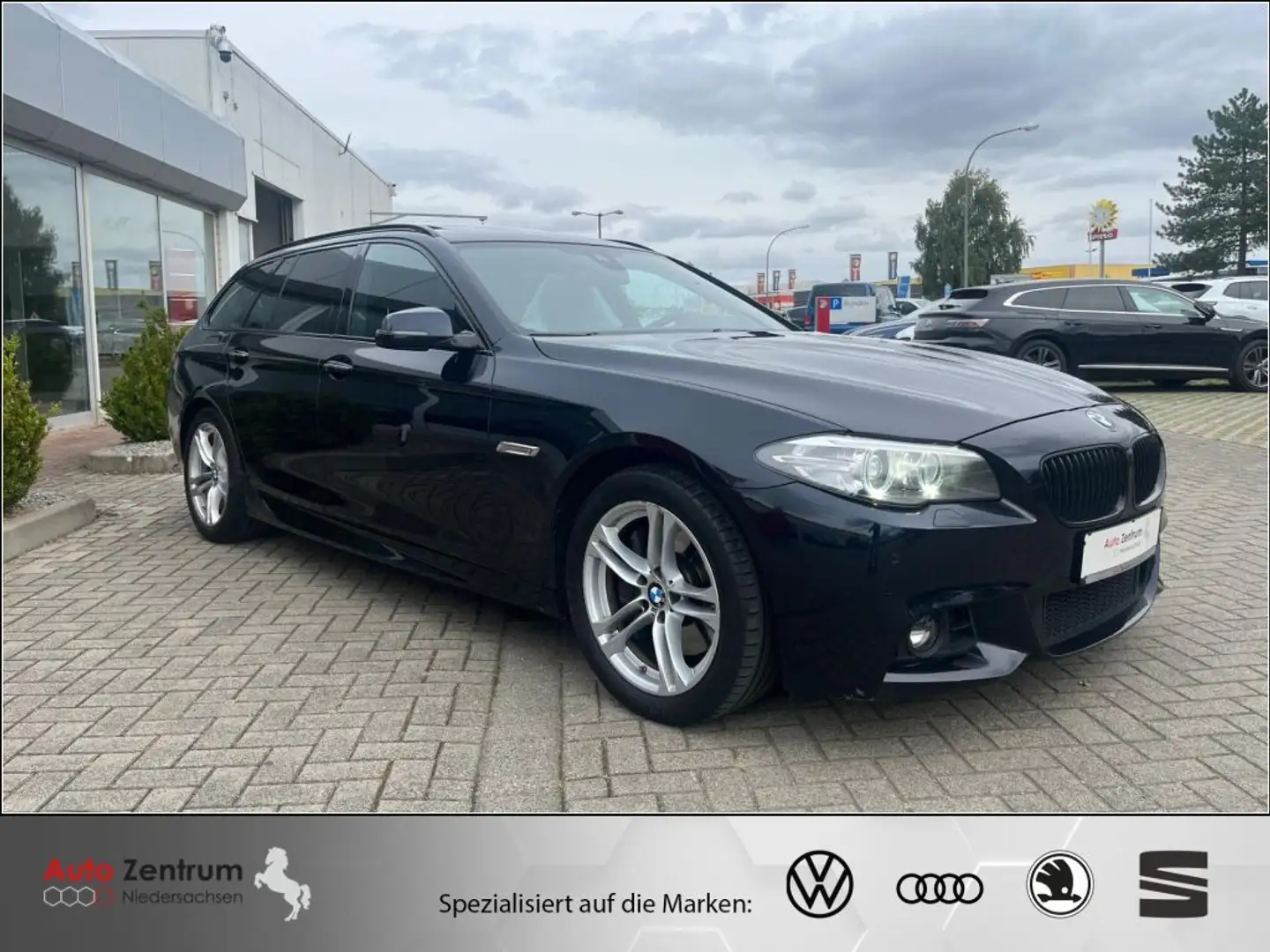 BMW 530 530d Touring M Sportpaket*PANO*HeadUp*KAMERA*Xenon Noir - 2