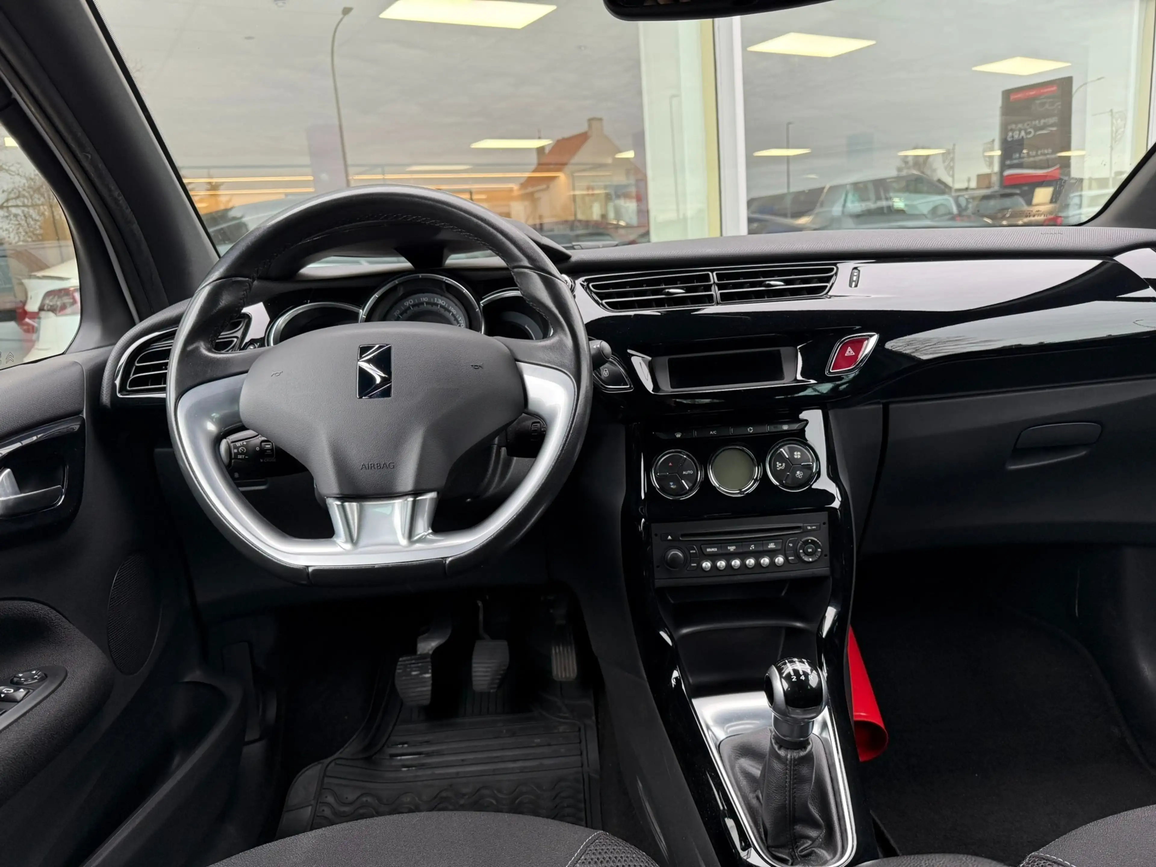Citroen DS3 TREKHAAK / SENSOREN / AIRCO / CRUISECONTROL / — photo 14