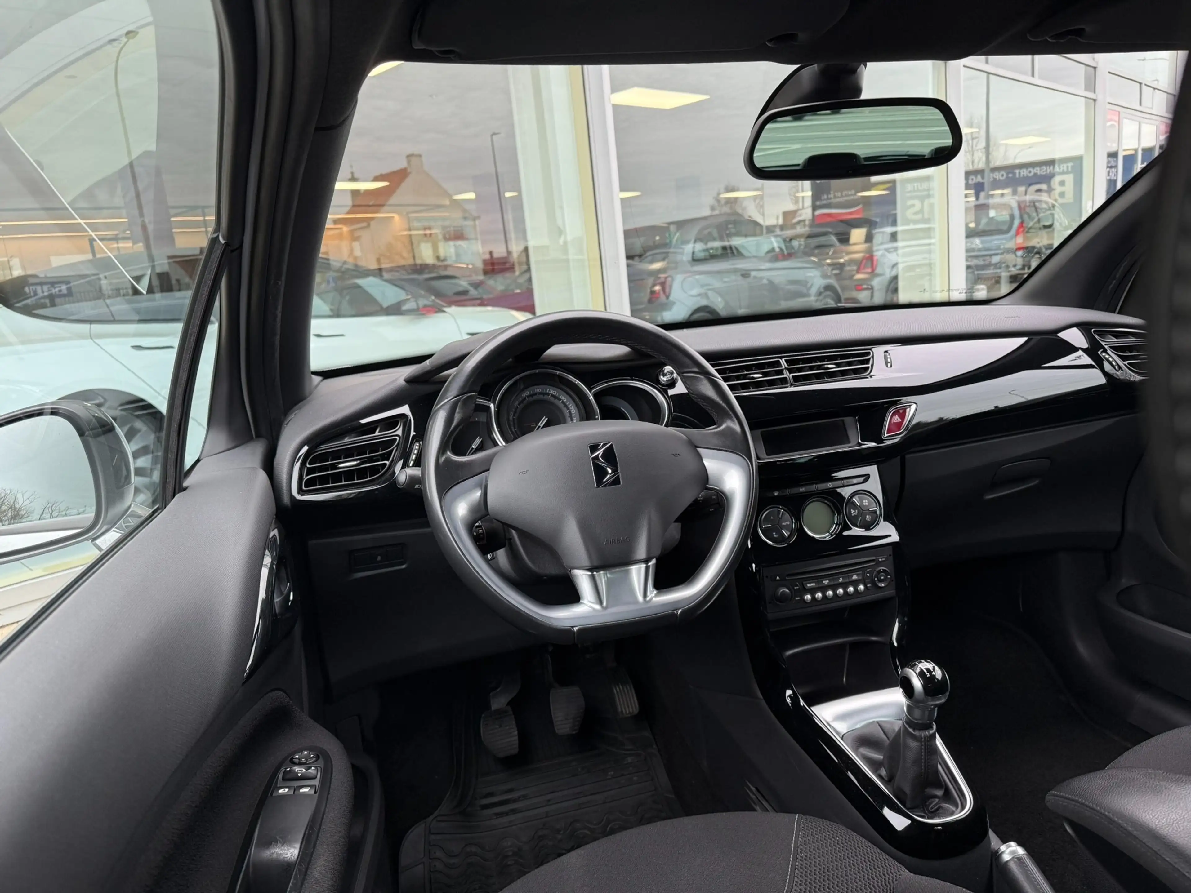 Citroen DS3 TREKHAAK / SENSOREN / AIRCO / CRUISECONTROL / — photo 13