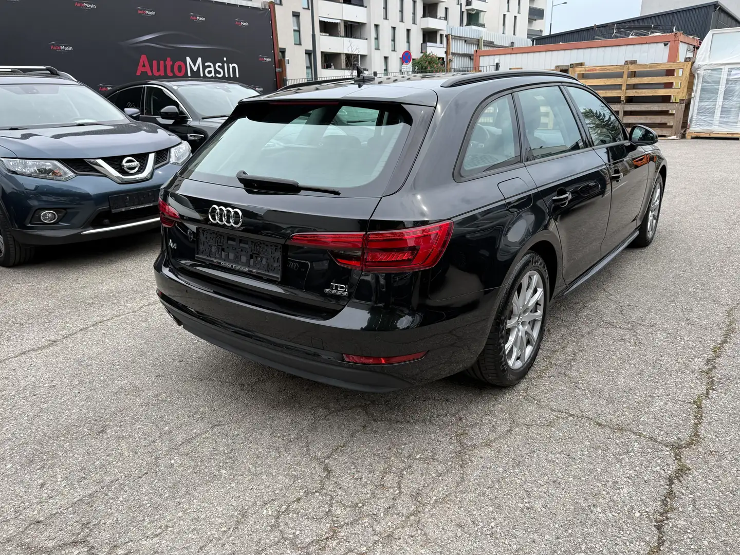 Audi A4 A4 Avant 2,0 TDI quattro S-tronic Schwarz - 2