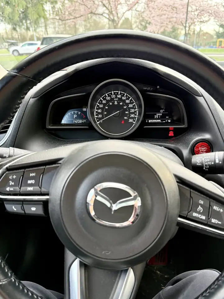 Mazda 3 photo Mazda 3