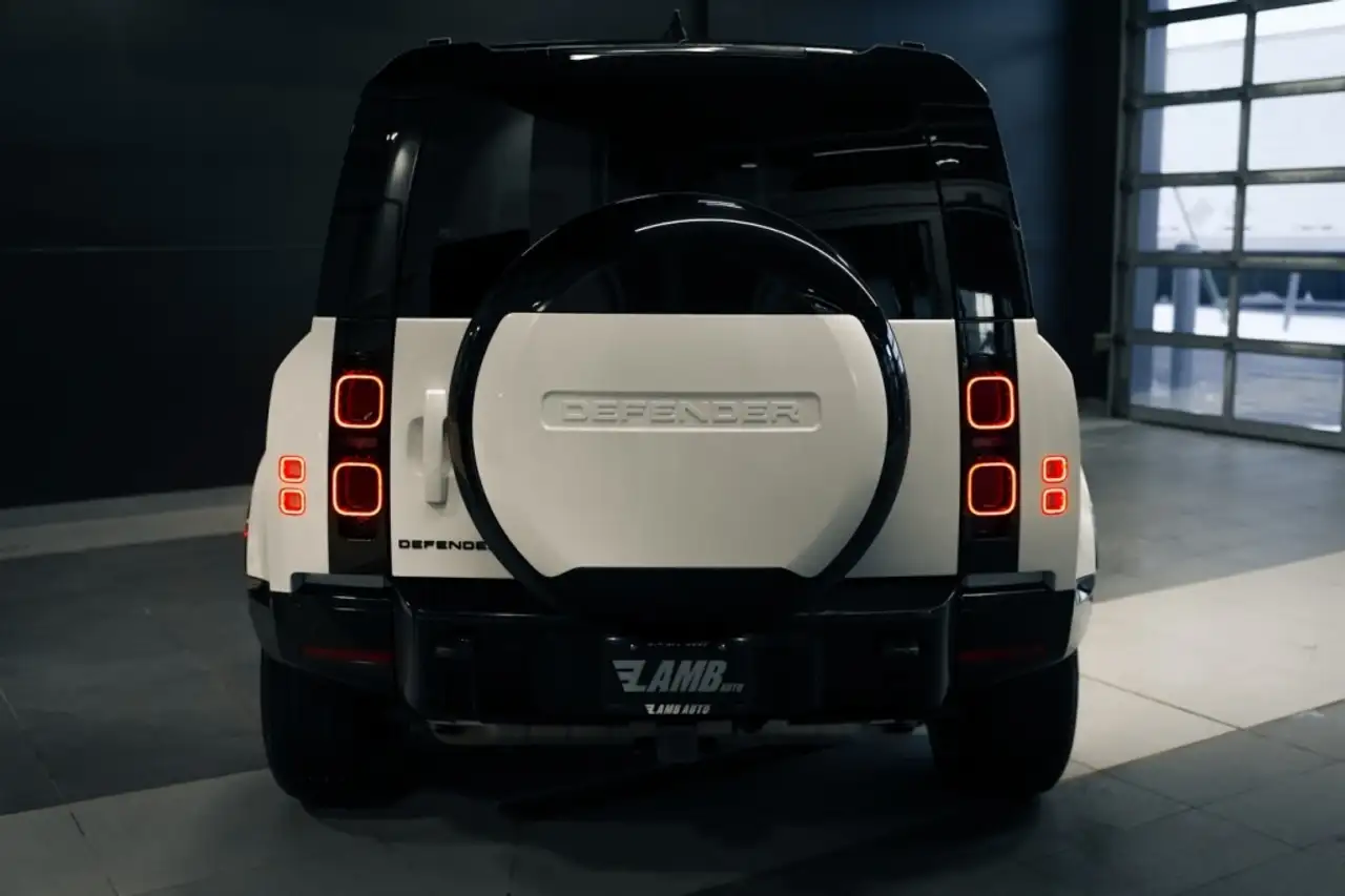 Land Rover Defender снимка Land Rover Defender