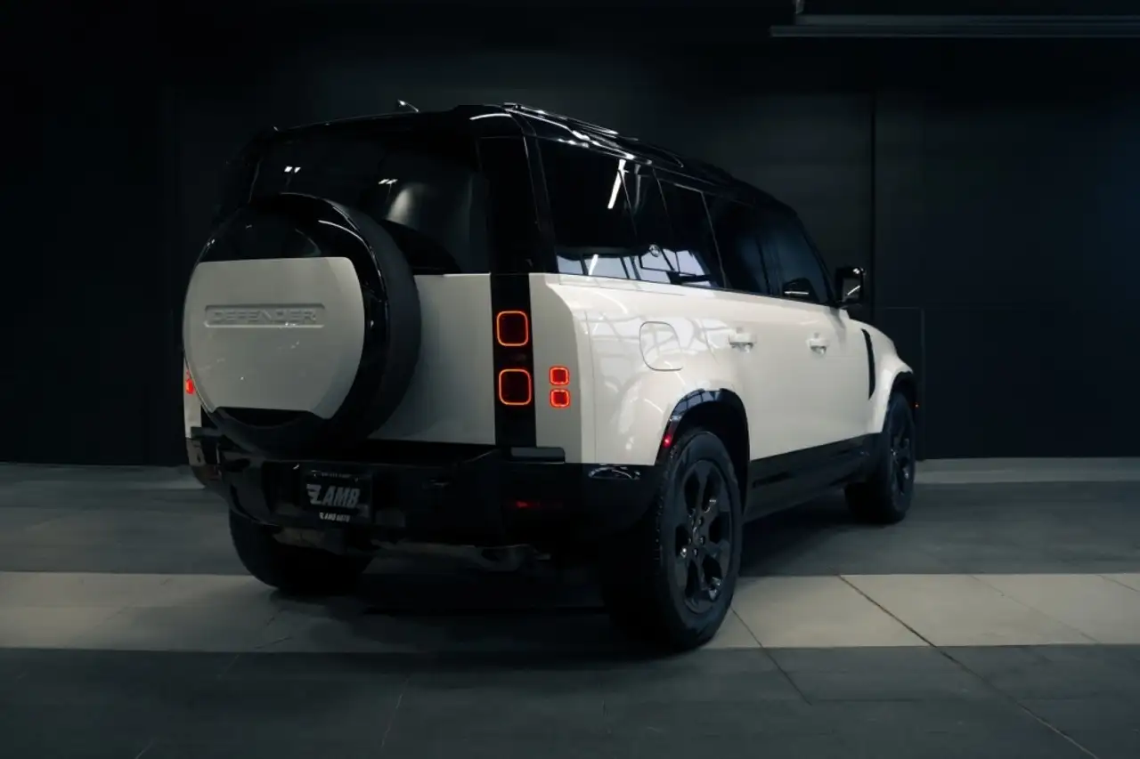 Land Rover Defender снимка Land Rover Defender