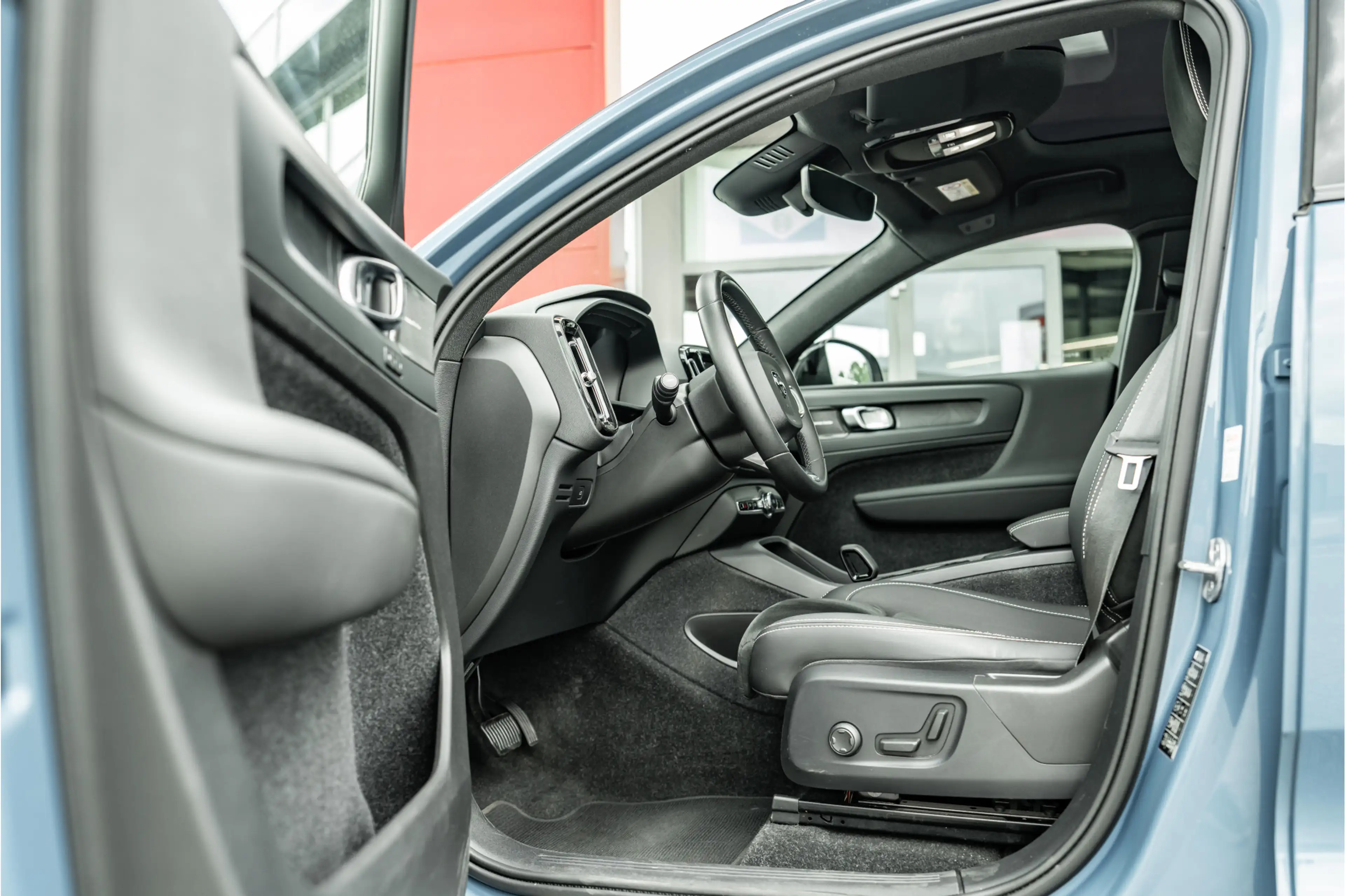 Volvo C40 Recharge Twin Ultimate 78 kWh | PANO | ACC | HK | — photo 4