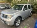 Nissan Pathfinder Pathfinder 2.5dCi SE SE Srebrny - thumbnail 2
