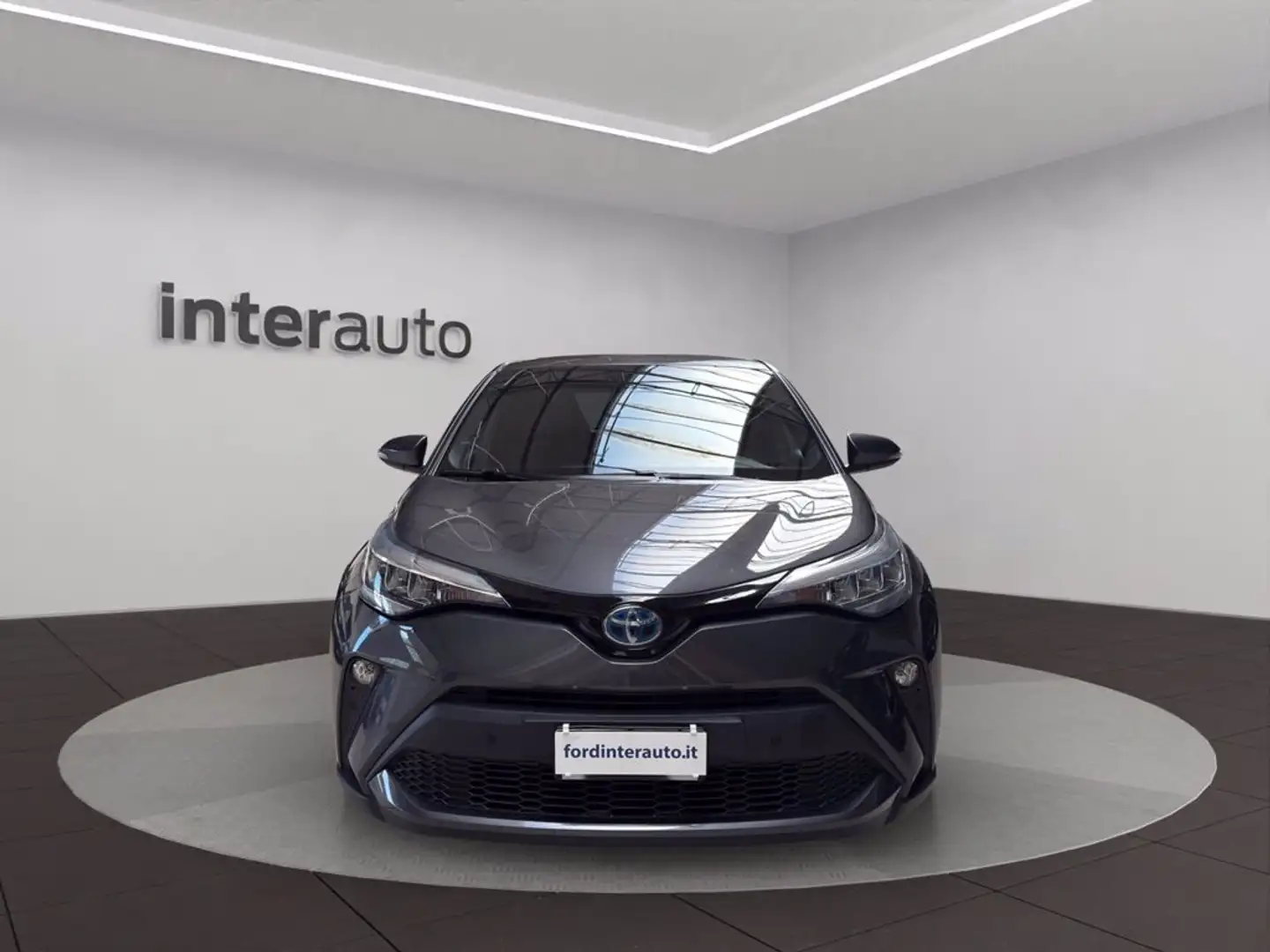 Toyota C-HR 1.8h Trend e-cvt Grey - 2