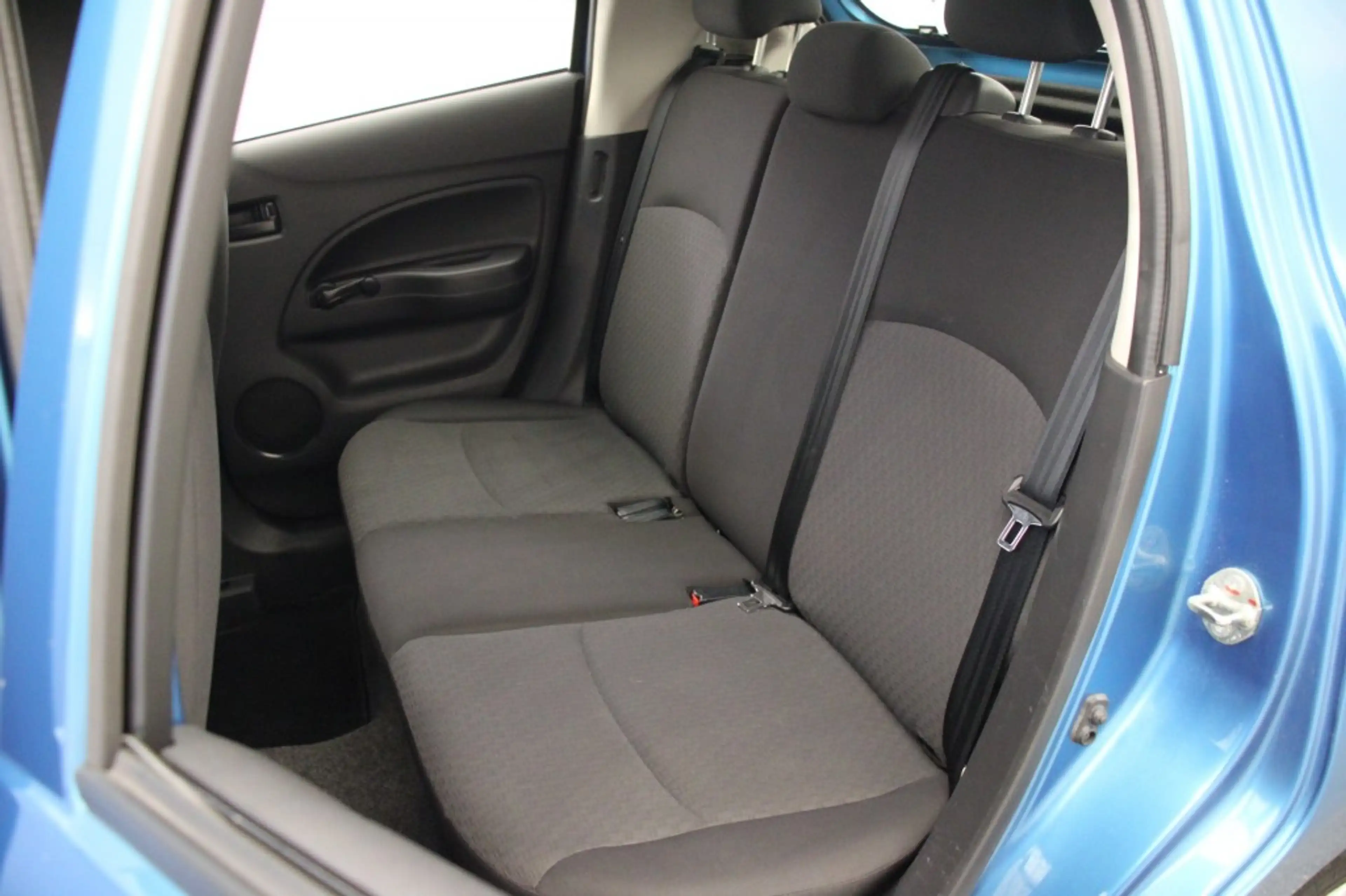 Mitsubishi Space Star 1.0 Cool+ - Airco — photo 6