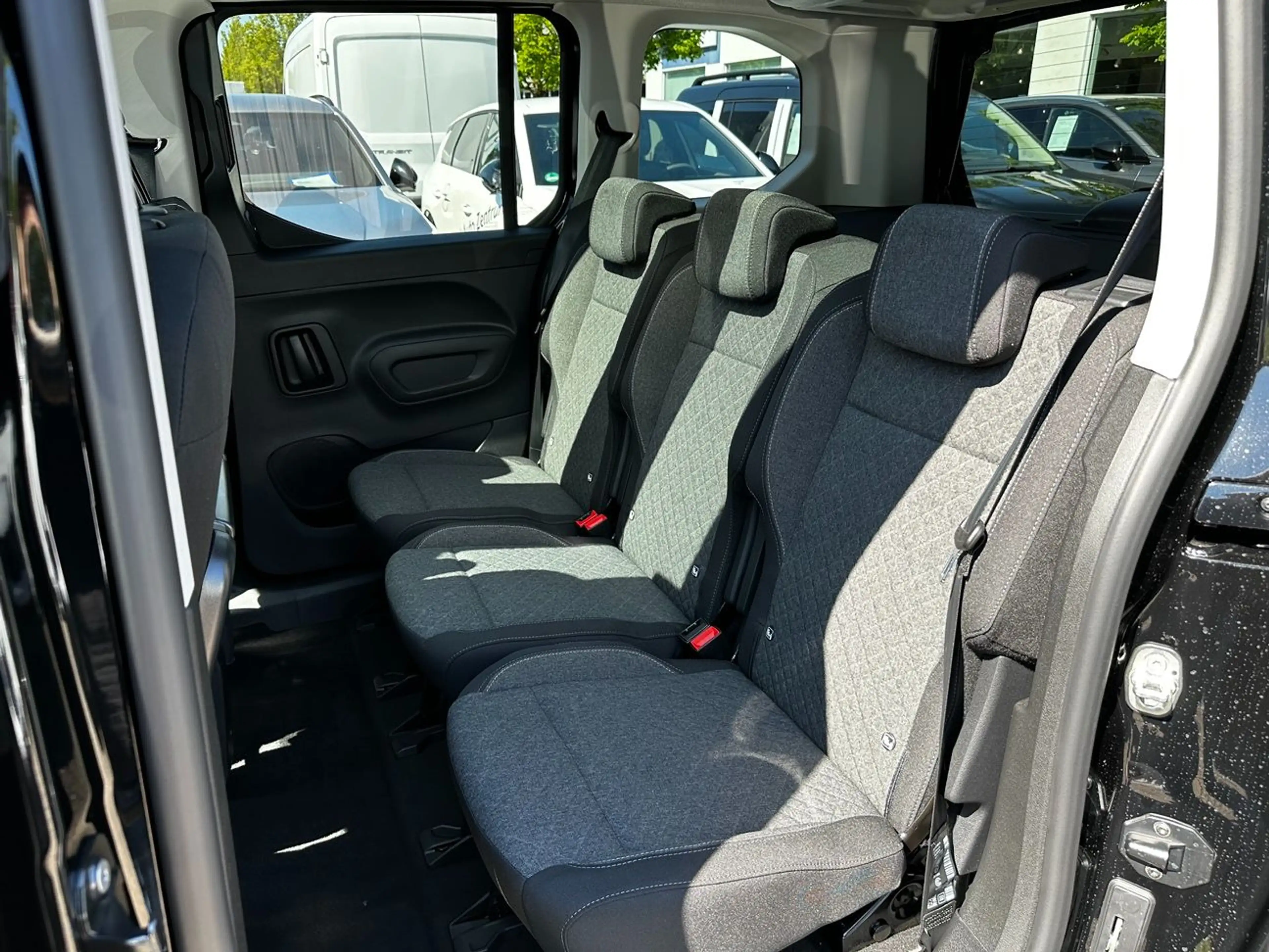 Opel Combo Life E 1.5 D  GS LED*LM17*KLIMA*AUTOM* — photo 11