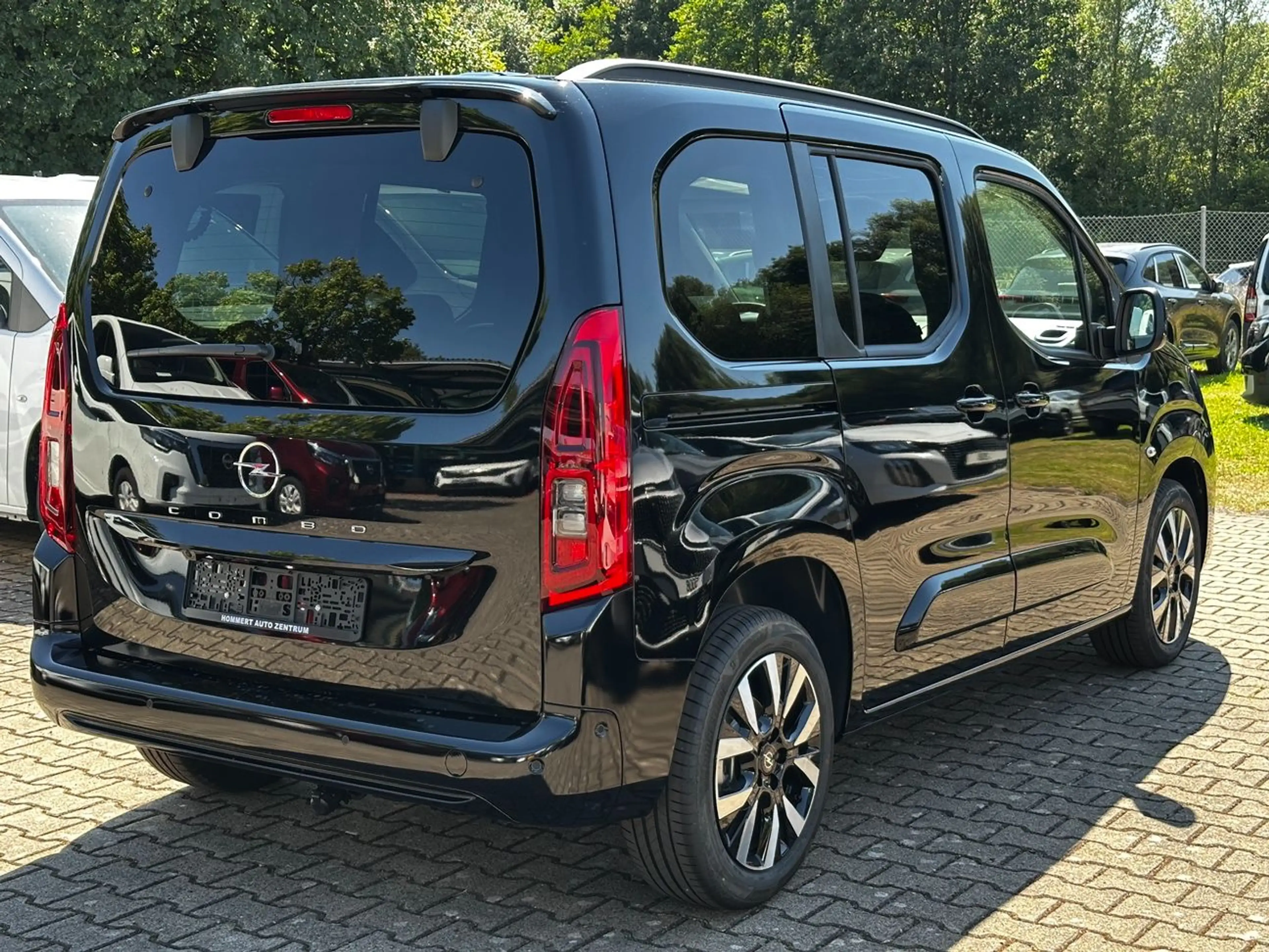 Opel Combo Life E 1.5 D  GS LED*LM17*KLIMA*AUTOM* — photo 5