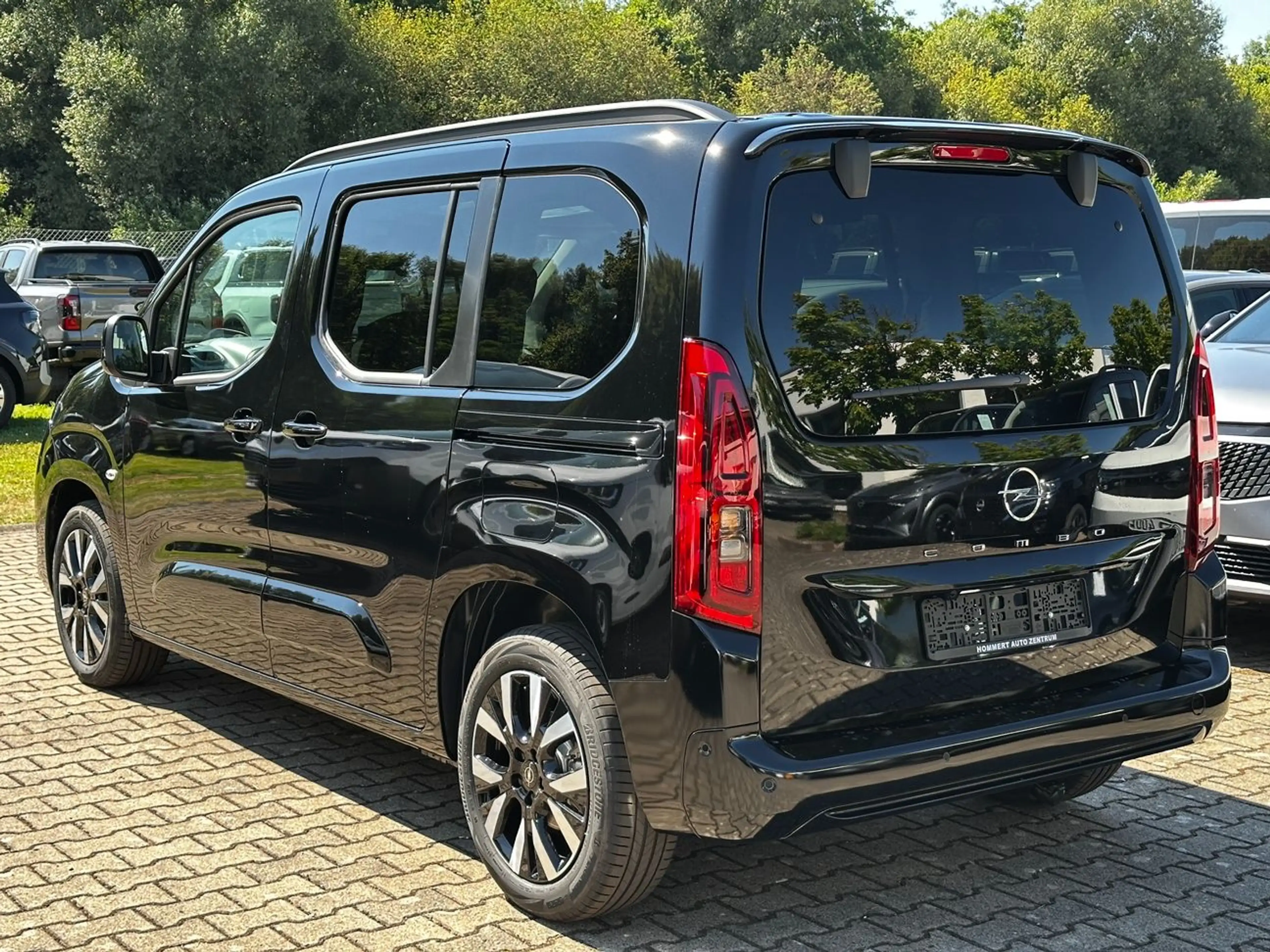 Opel Combo Life E 1.5 D  GS LED*LM17*KLIMA*AUTOM* — photo 9