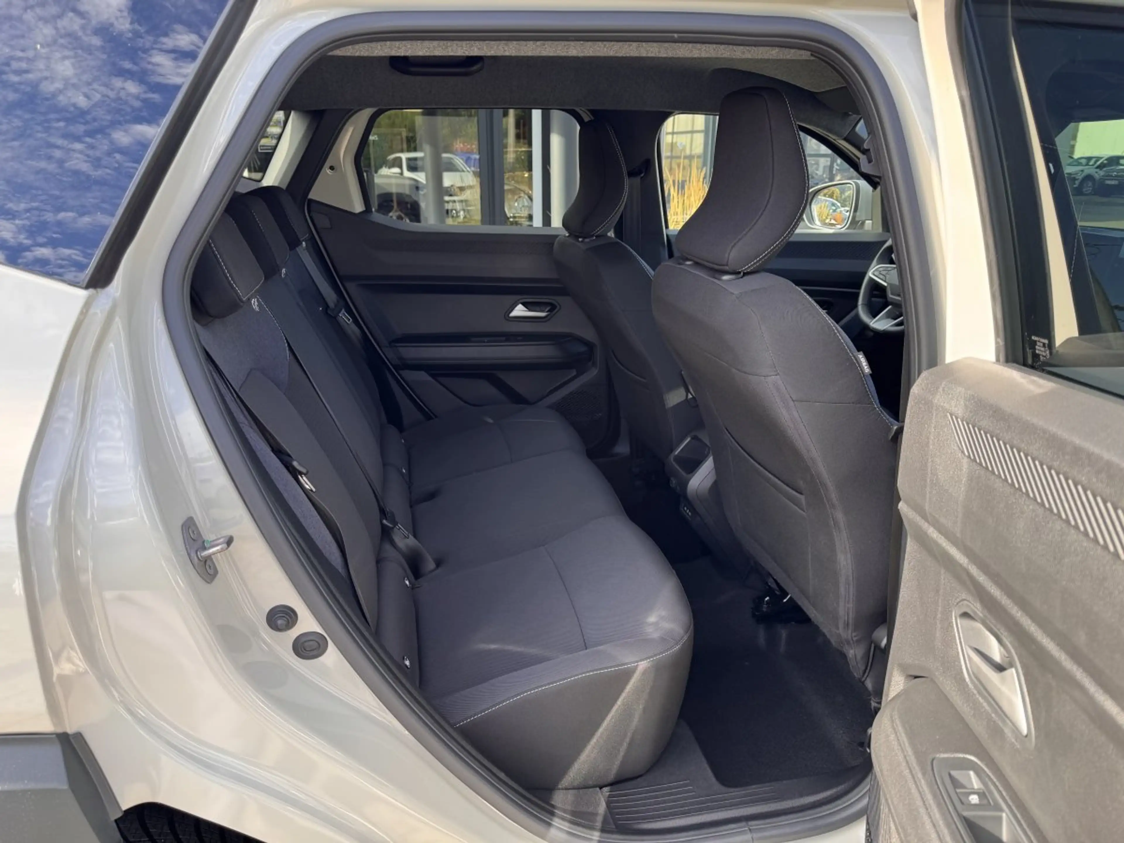 Dacia Duster III 1.2 TCe 130 Journey — photo 12