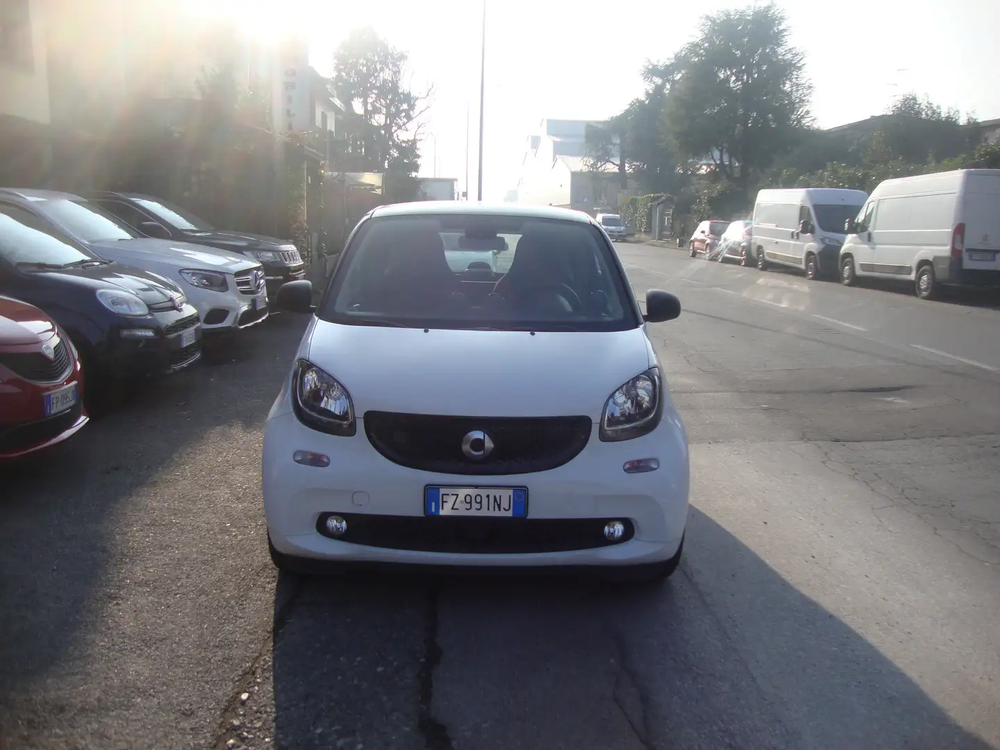 smart forTwo eq Full Electric Passion Weiß - 1