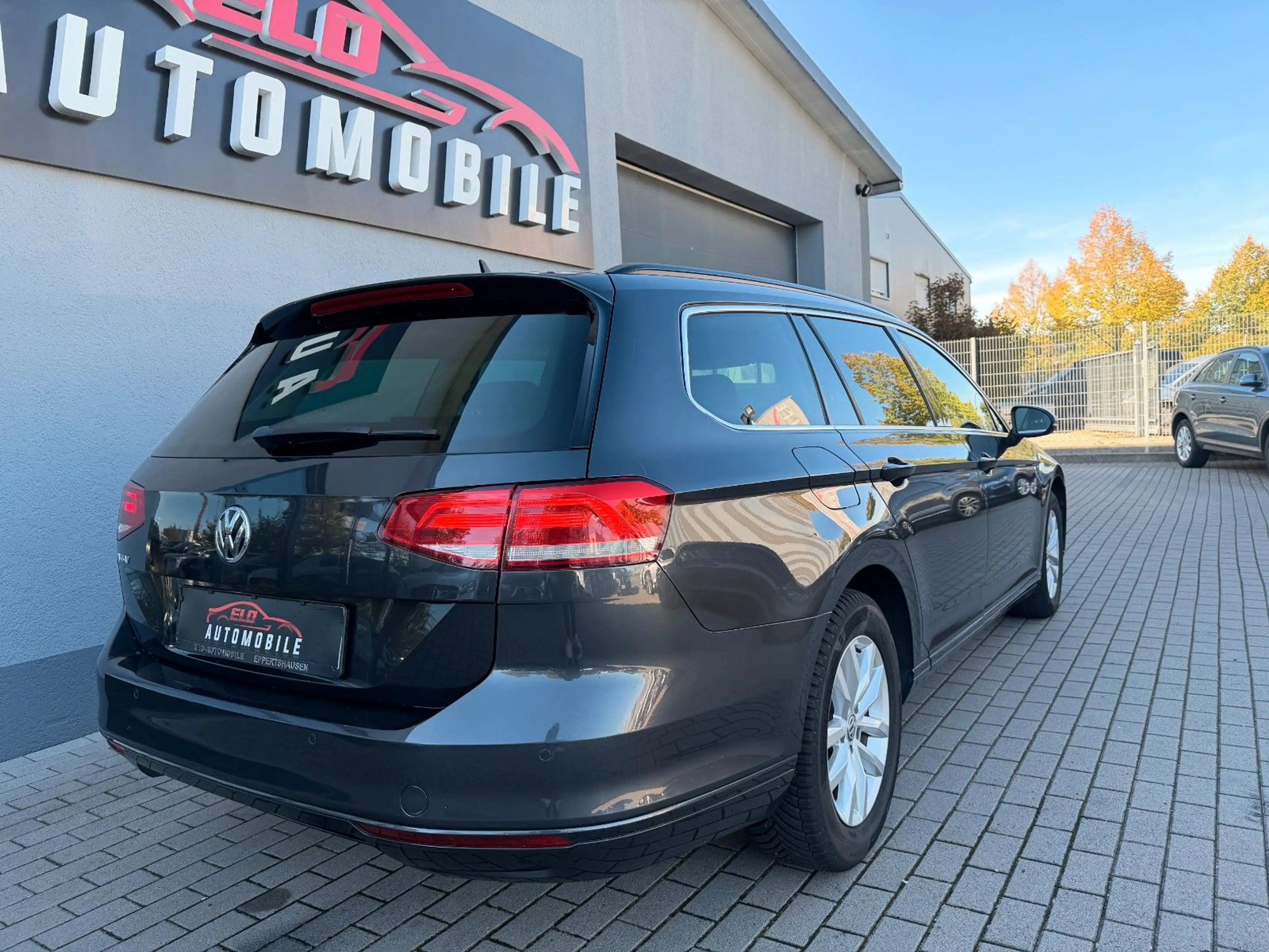 Volkswagen Passat Variant DSG*LED*ACC*Scheinwerfer LED* — photo 3