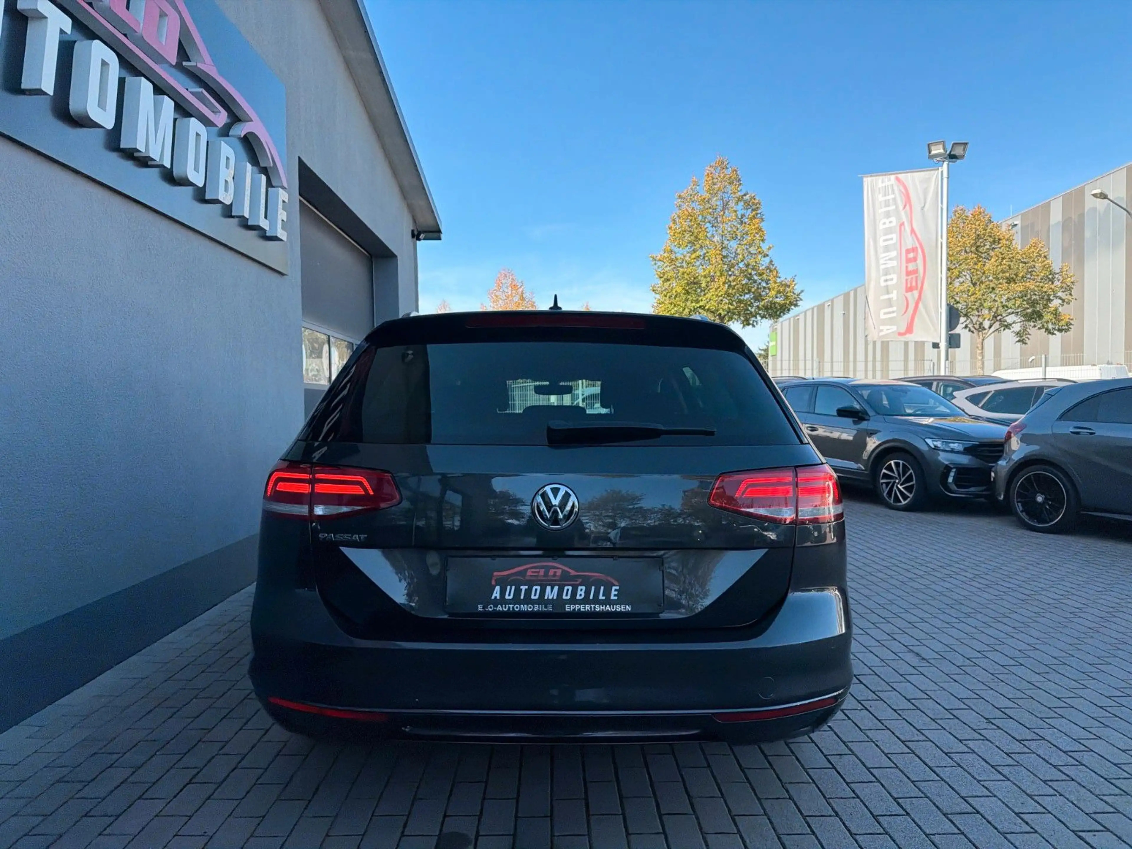 Volkswagen Passat Variant DSG*LED*ACC*Scheinwerfer LED* — photo 6