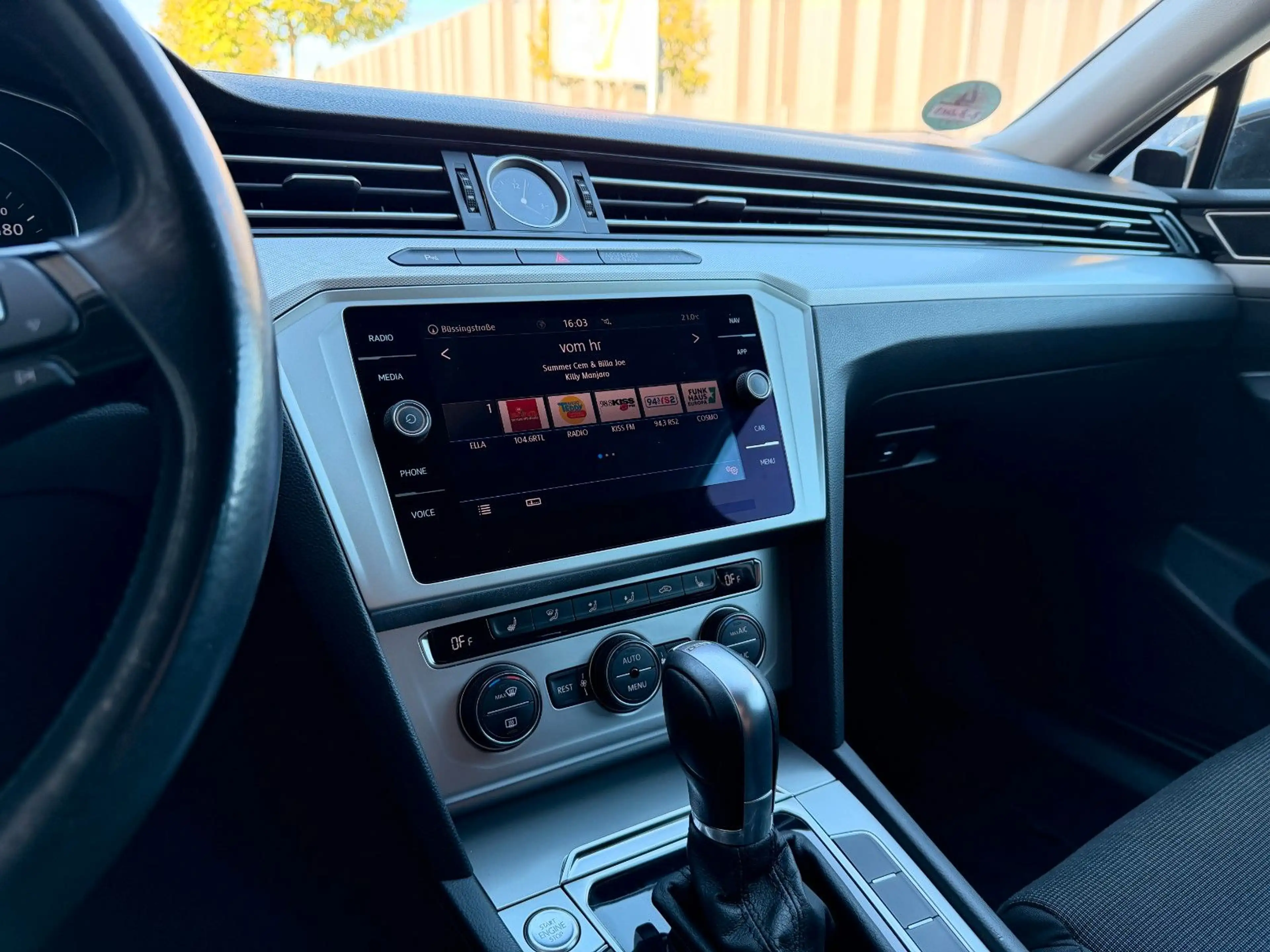 Volkswagen Passat Variant DSG*LED*ACC*Scheinwerfer LED* — photo 14