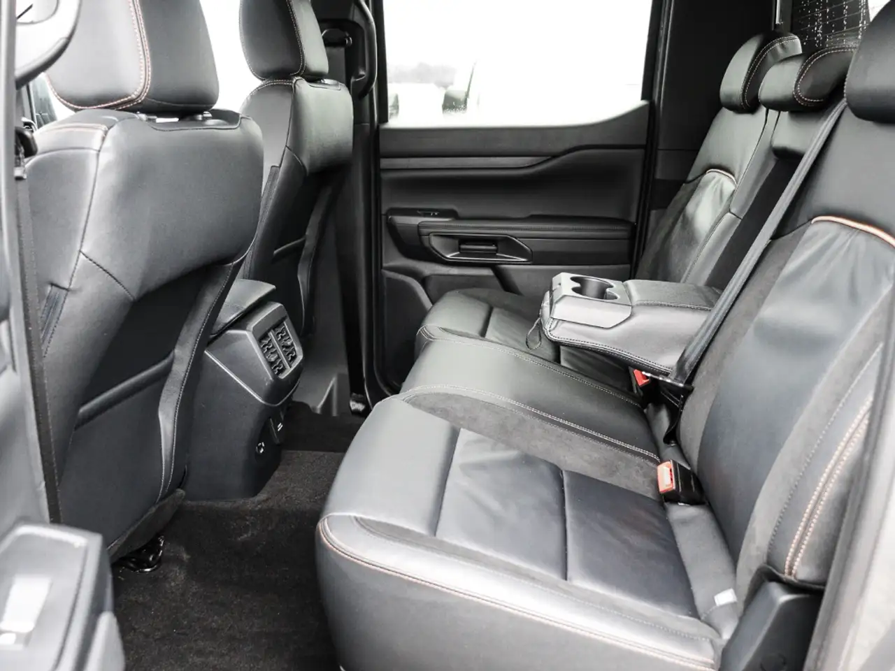 Ford Ranger Wildtrak X 205PS EcoBlue man. Rollo Techno 93 Wild 13