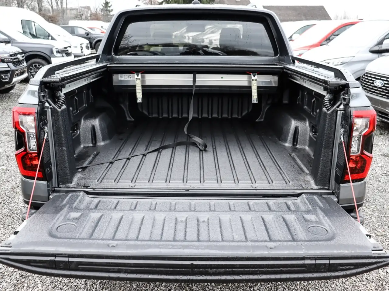 Ford Ranger Wildtrak X 205PS EcoBlue man. Rollo Techno 93 Wild 14