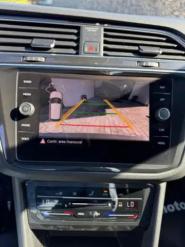 Volkswagen Tiguan view 8