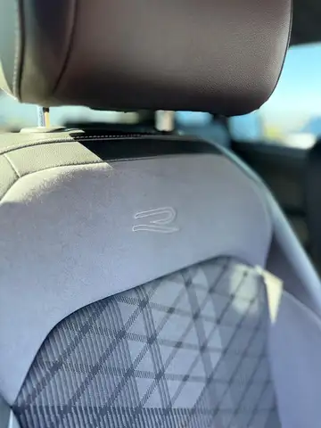 Volkswagen Tiguan view 11