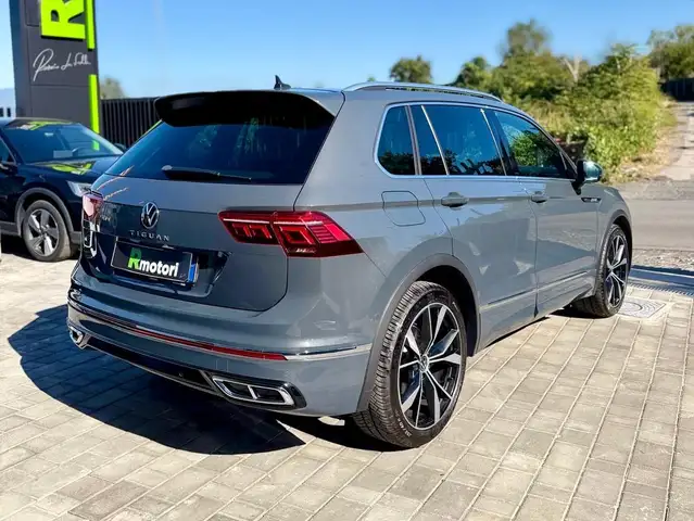Volkswagen Tiguan view 15