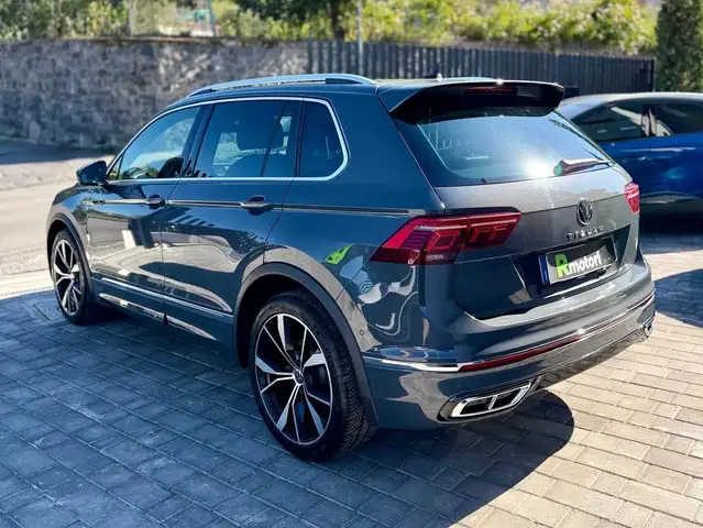 Volkswagen Tiguan view 14