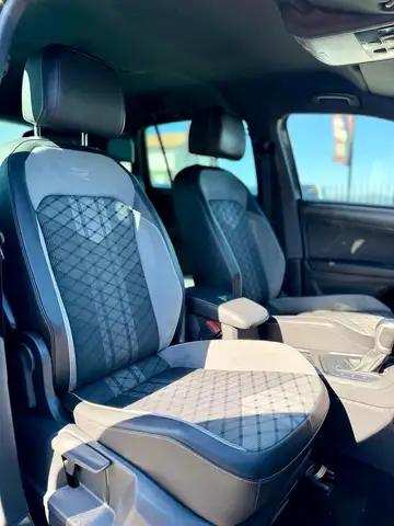 Volkswagen Tiguan view 10