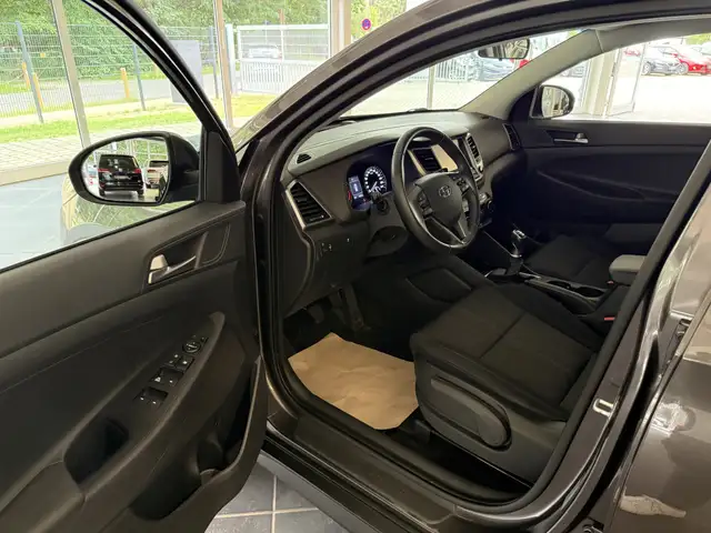 Hyundai Tucson view 15