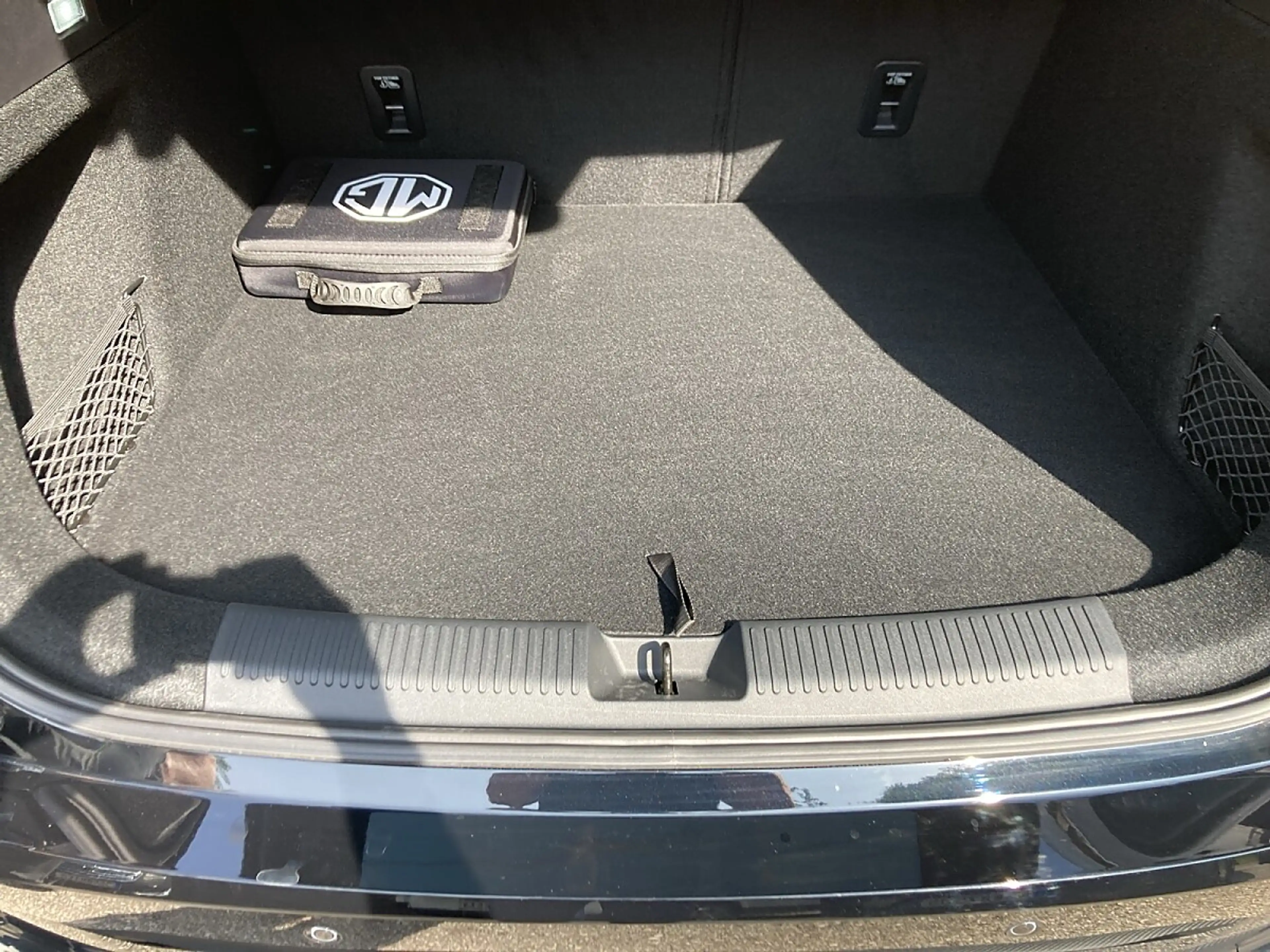 MG HS PHEV+ Luxury 21,4kWh Aut. + Österreich Paket + ... — photo 12