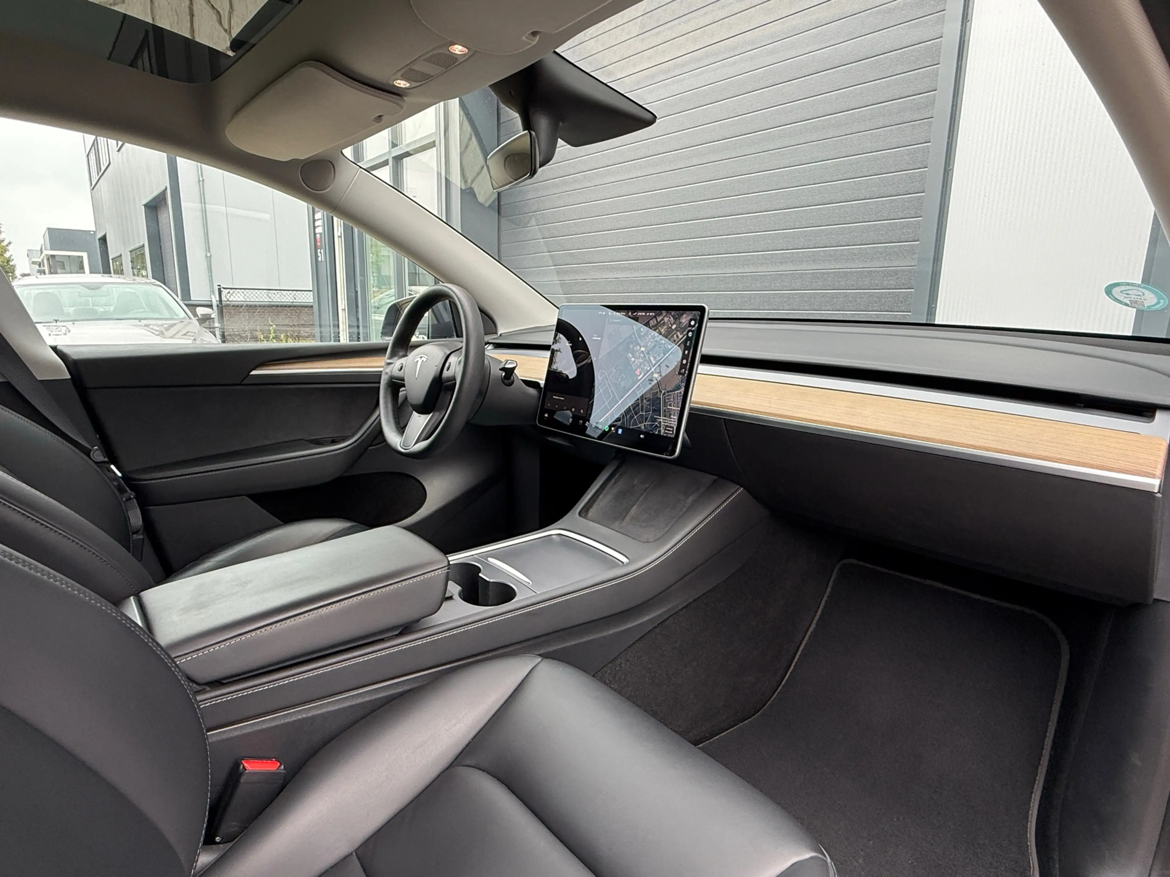 Tesla Model Y Long Range AWD 75 kWh / WINTERPAKKET / FSD — photo 6