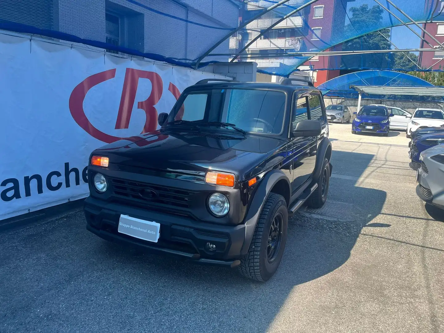 Lada Niva Bronto Noir - 1
