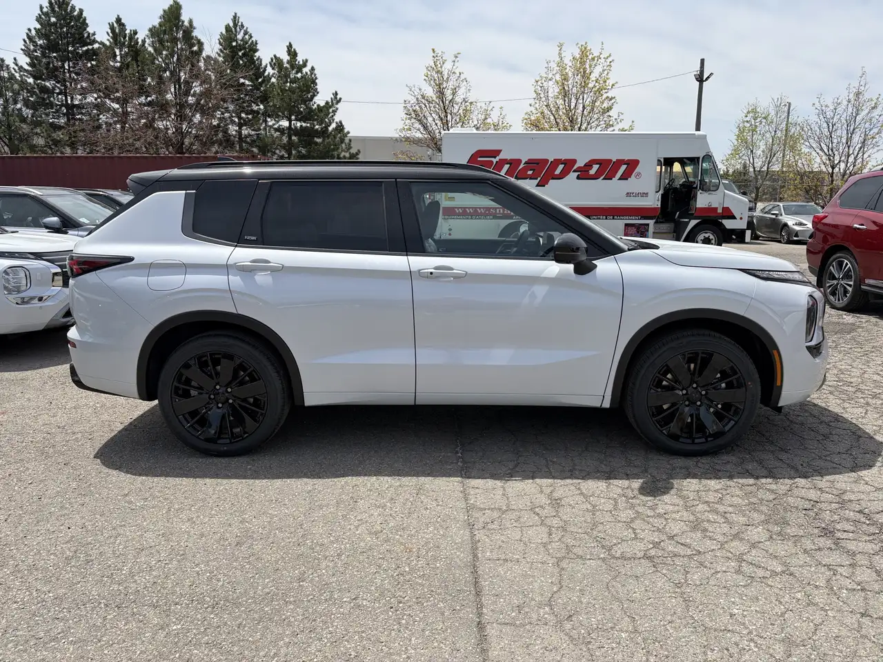 Mitsubishi Outlander снимка Mitsubishi Outlander
