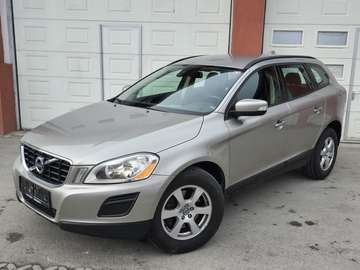 XC60 D3 AWD Kinetic Geartronic *Pickerl NEU*