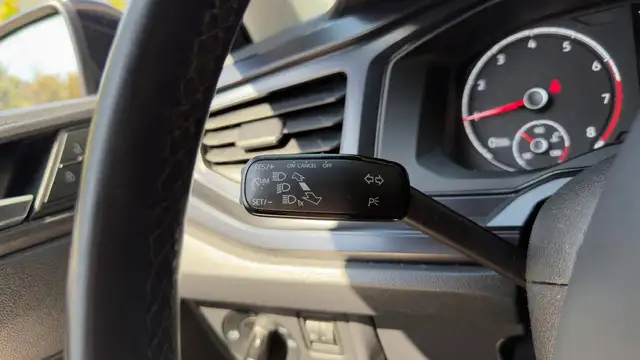Volkswagen Polo view 12