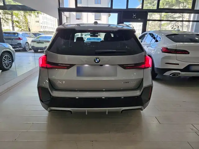 BMW X1 view 6