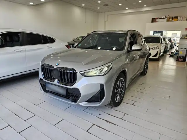 BMW X1 view 4