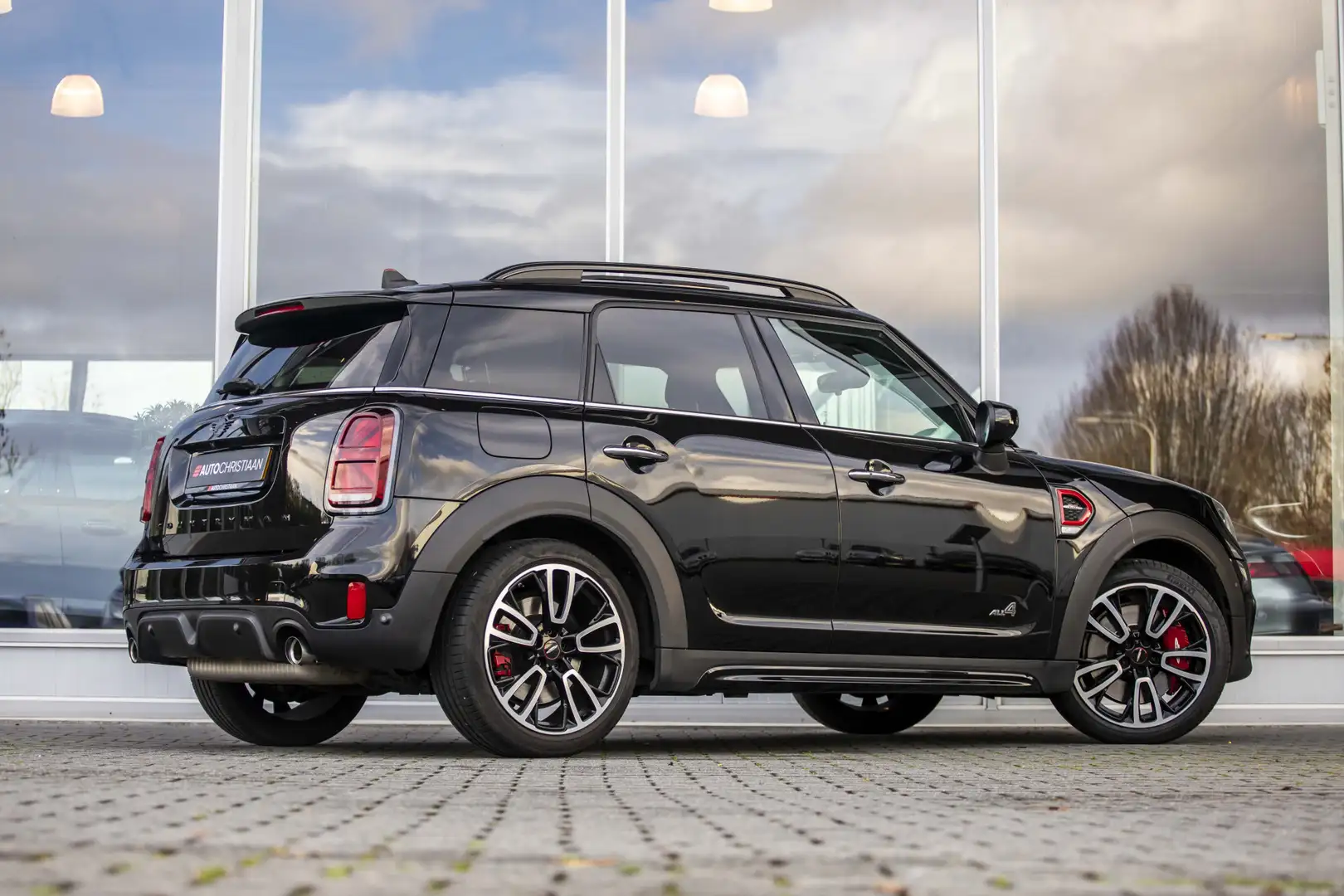 MINI John Cooper Works Countryman Mini 2.0 ALL4 | Pano | Harman Kardon Zwart - 2