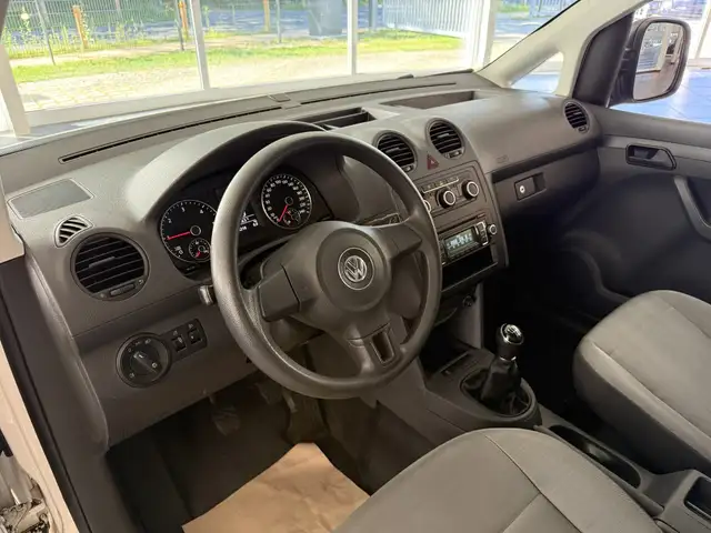 Volkswagen Caddy Maxi view 11