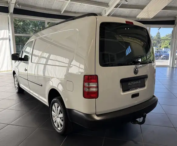 Volkswagen Caddy Maxi view 6