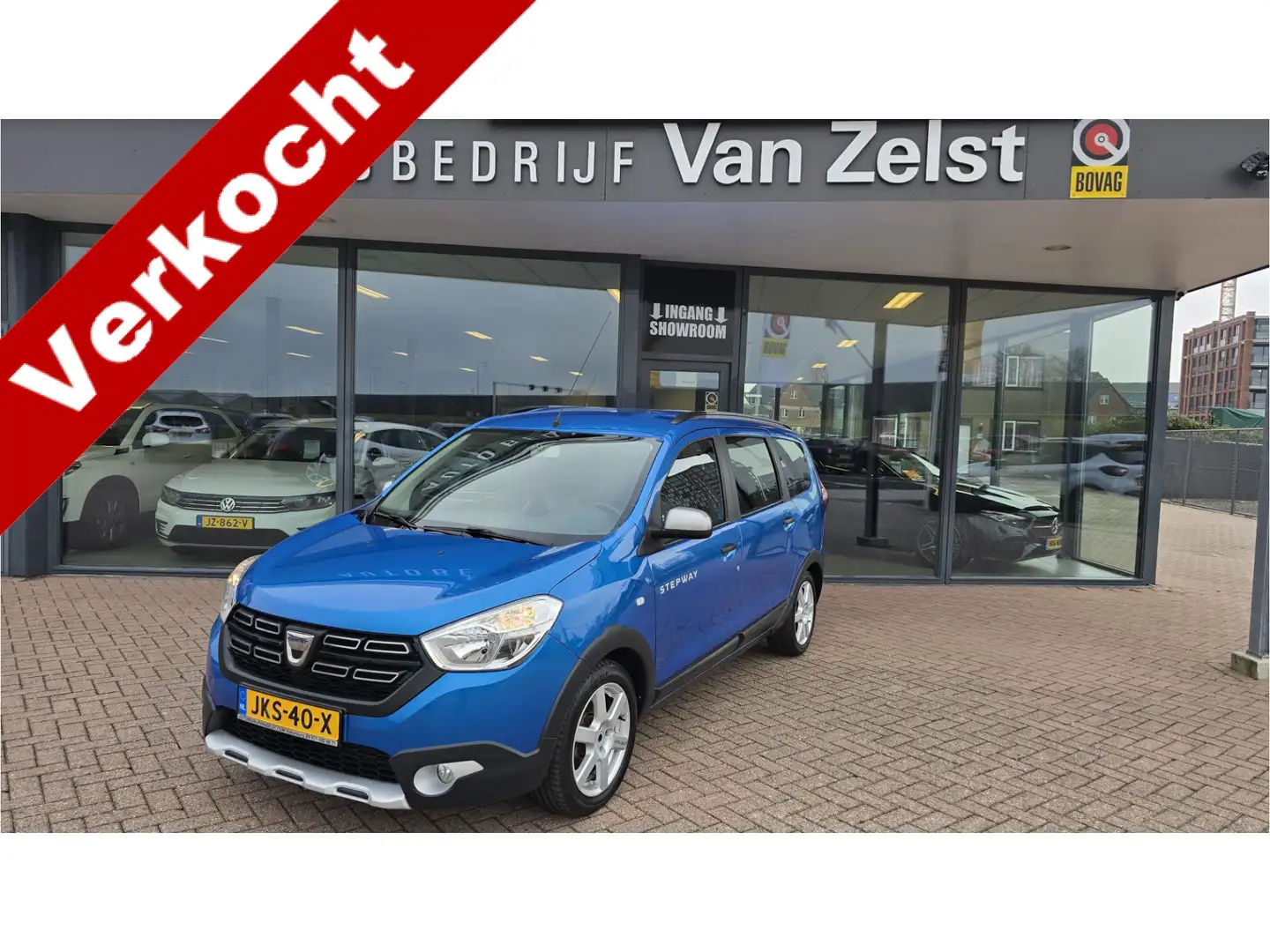 Dacia Lodgy 1.2 TCe Stepway 7p. Airco, Voorstoelen verwarmd, M Bleu - 1