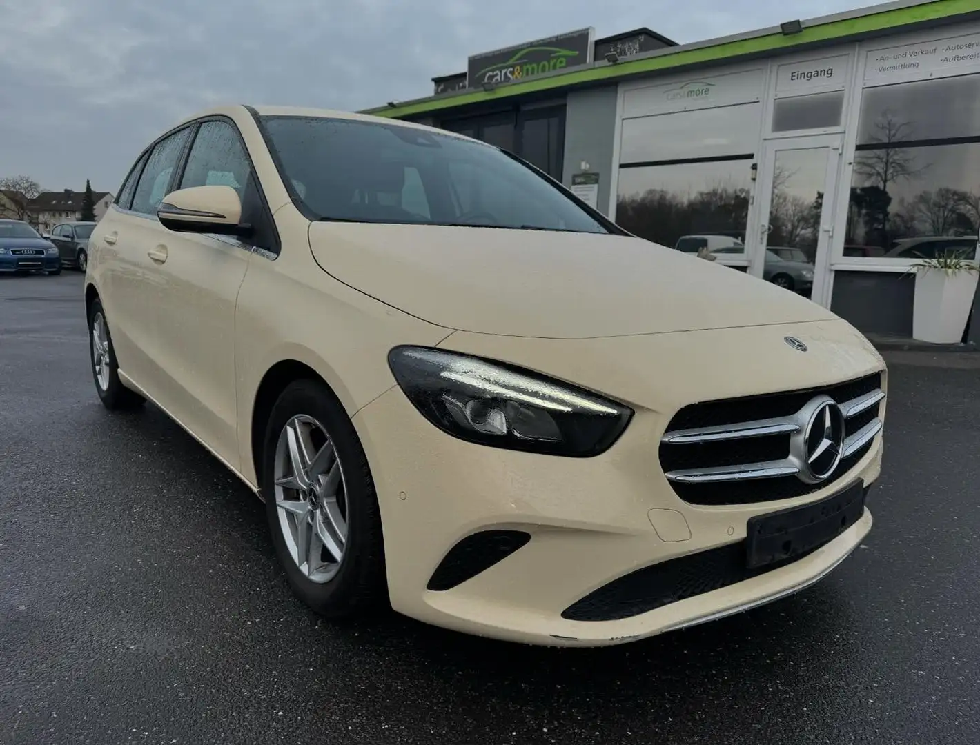 Mercedes-Benz B 180 B 180 d (247.003) Beige - 1