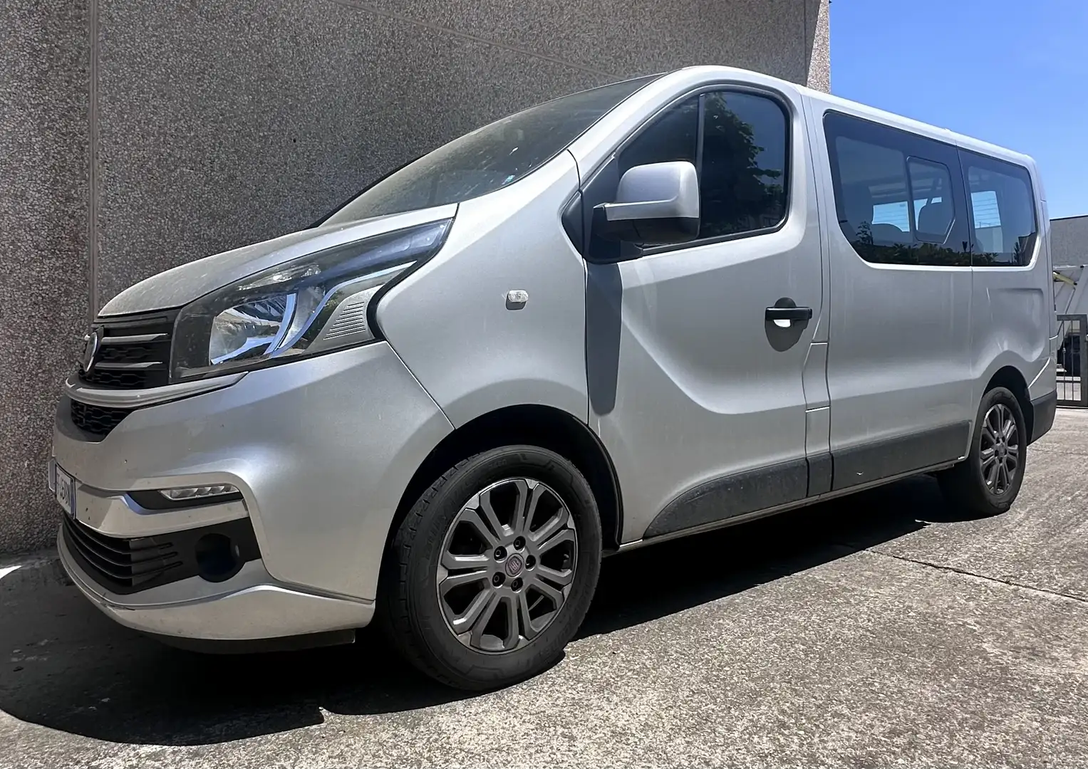 Fiat Talento Pulmino 8 Posti 1.6 145CV Full Opt Plateado - 1